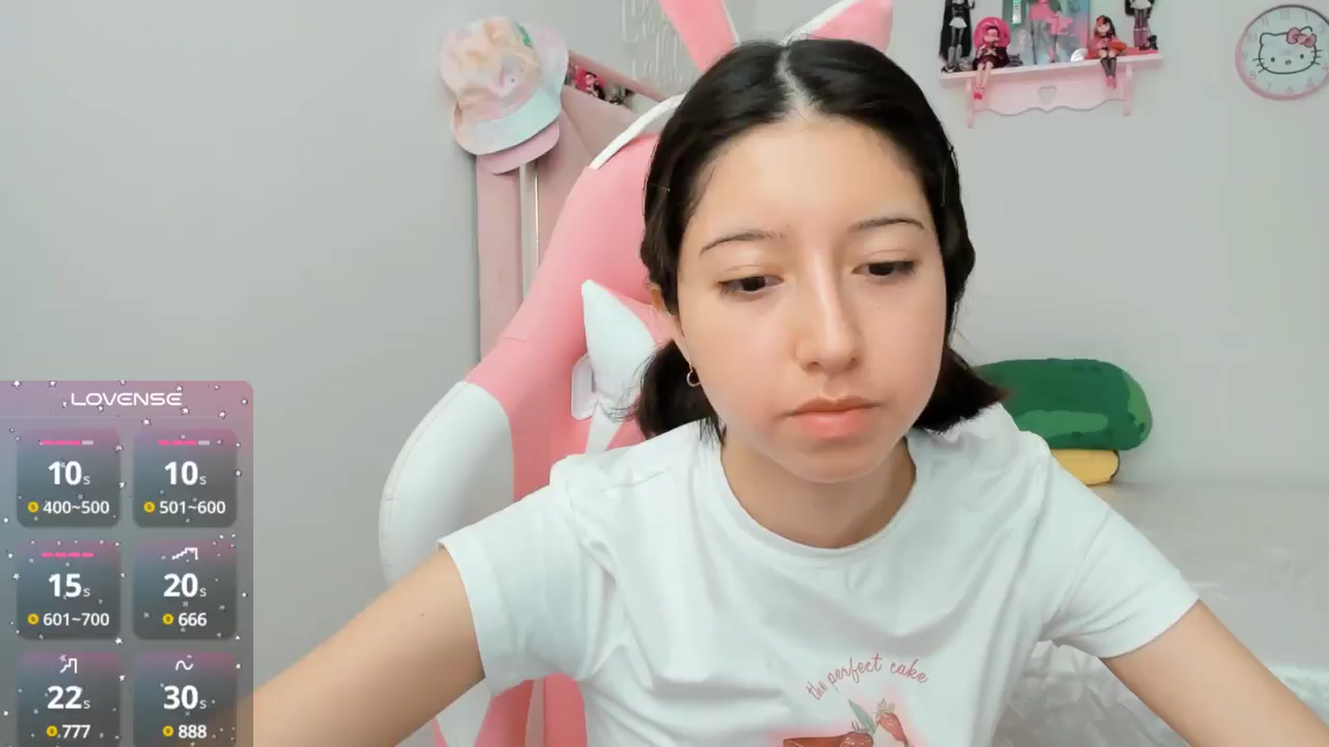 Gallery image thumbnail from Cherrycute666's myfreecams stream on, 10/15/2024, 19:34 image 20 of 20