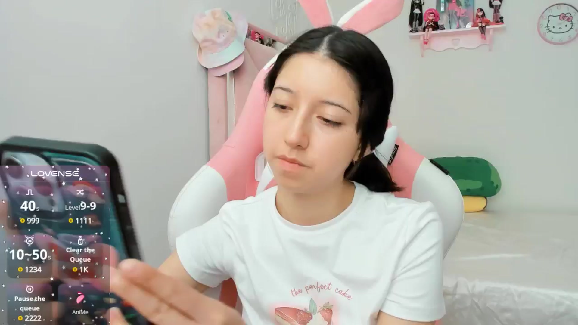 Gallery image thumbnail from Cherrycute666's myfreecams stream on, 10/15/2024, 19:34 image 17 of 20