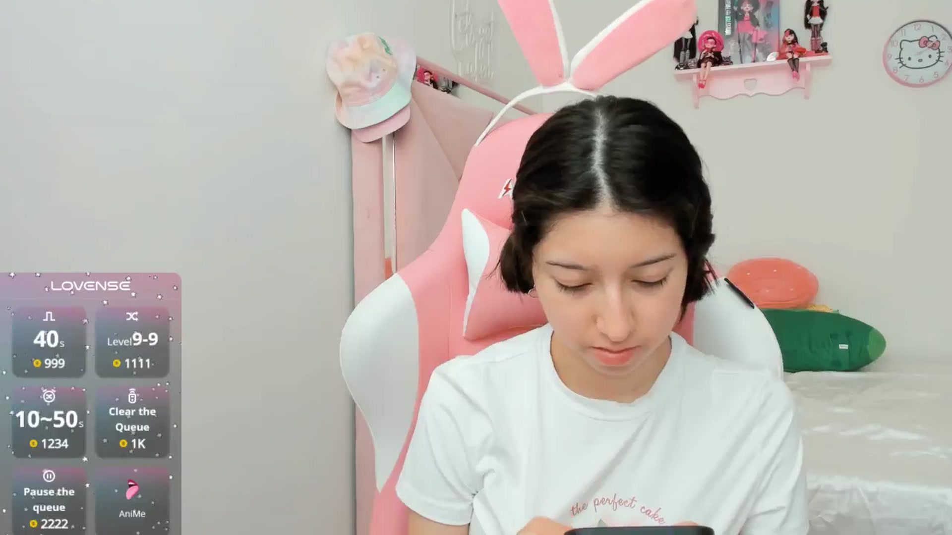 Gallery image thumbnail from Cherrycute666's myfreecams stream on, 10/15/2024, 21:45 image 9 of 20