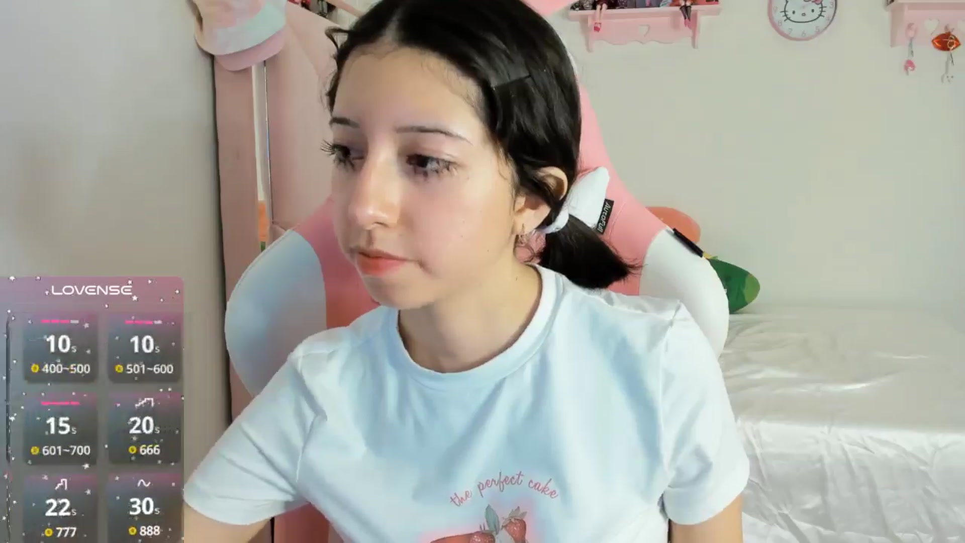 Gallery image thumbnail from Cherrycute666's myfreecams stream on, 10/16/2024, 02:22 image 14 of 20