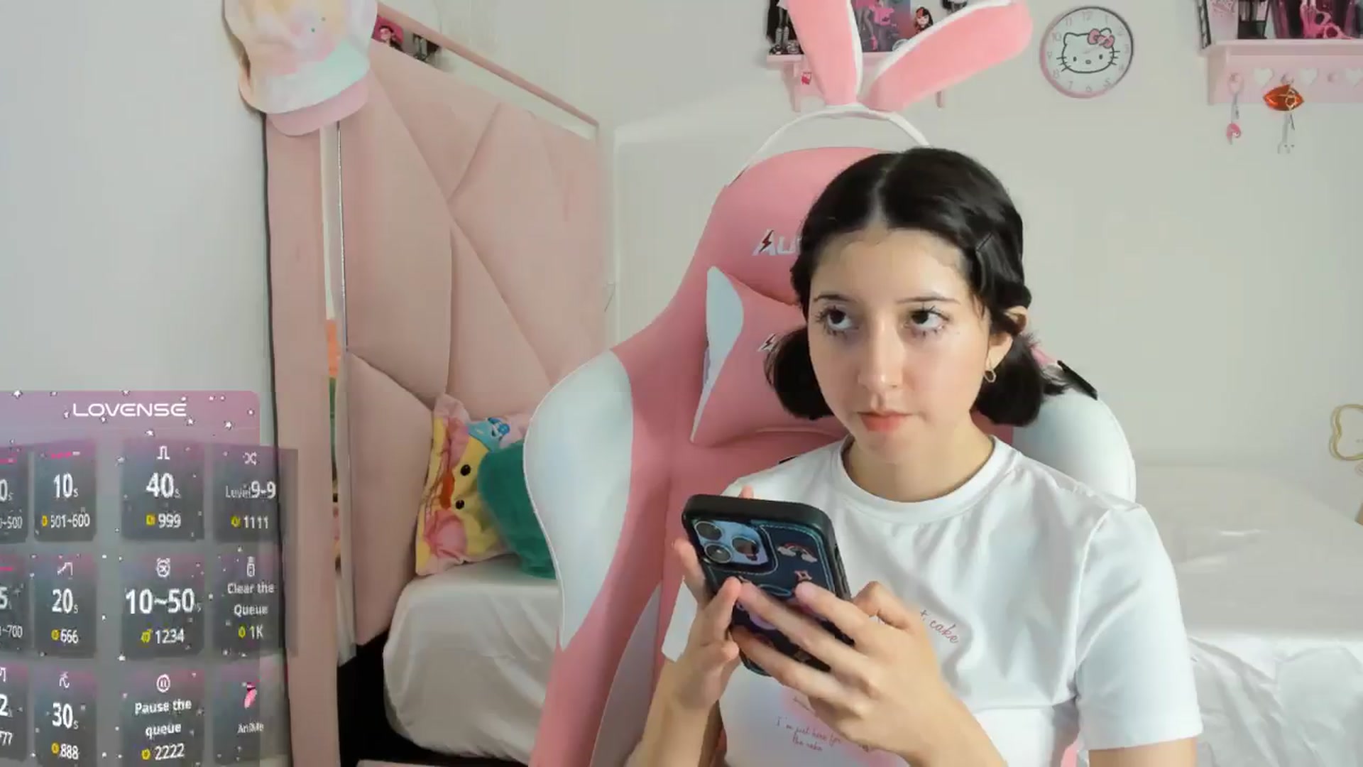 Gallery image thumbnail from Cherrycute666's myfreecams stream on, 10/16/2024, 02:42 image 19 of 20