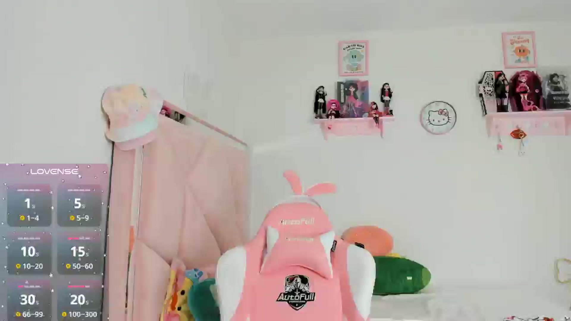 Gallery image thumbnail from Cherrycute666's myfreecams stream on, 10/16/2024, 02:42 image 16 of 20