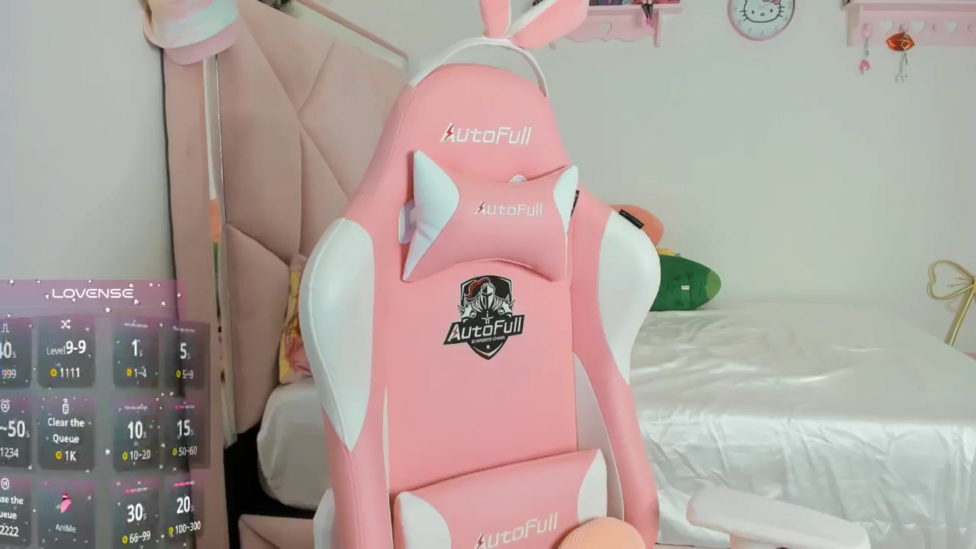 Gallery image thumbnail from Cherrycute666's myfreecams stream on, 10/16/2024, 02:42 image 2 of 20