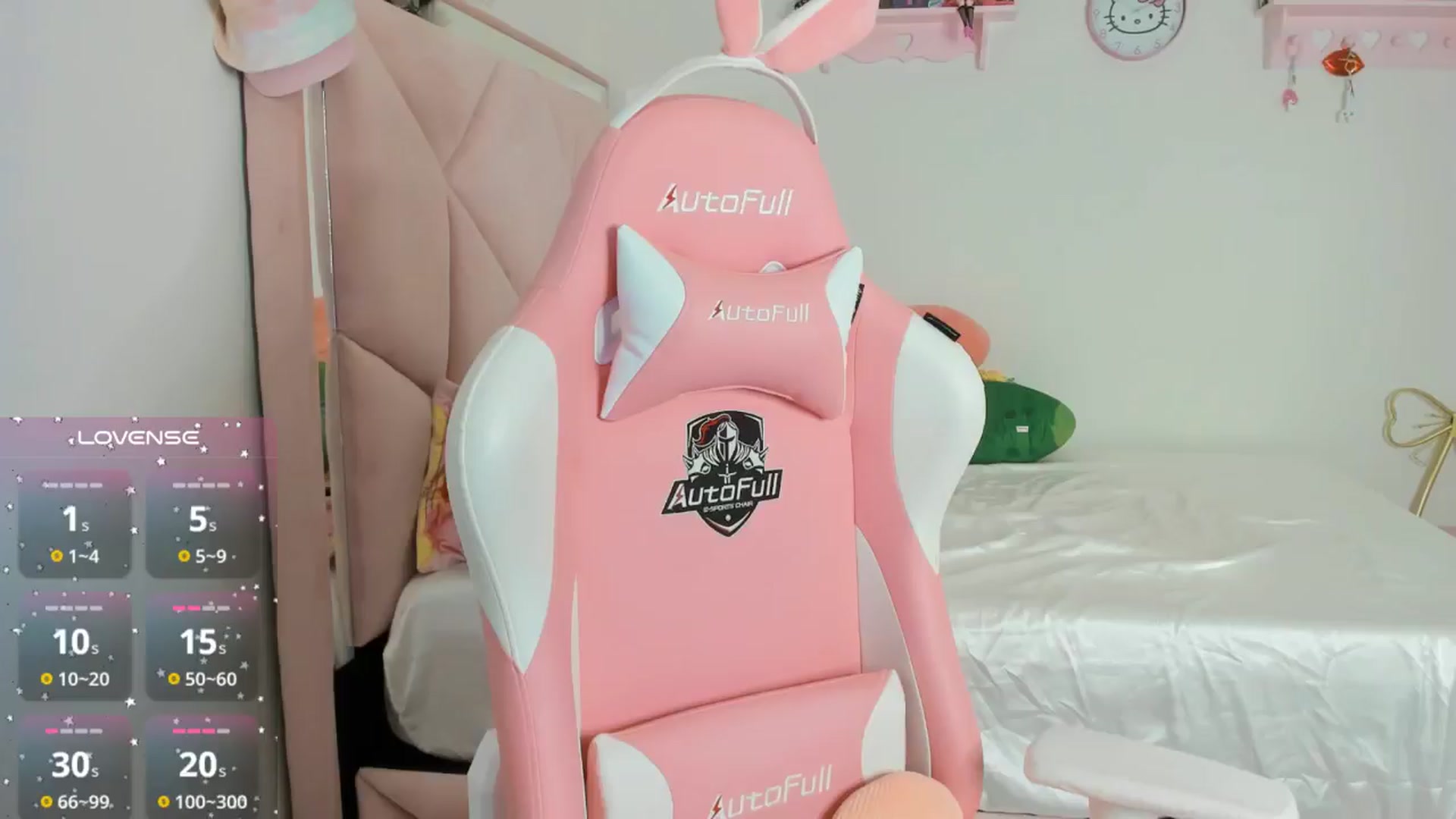 Gallery image thumbnail from Cherrycute666's myfreecams stream on, 10/16/2024, 02:42 image 1 of 20