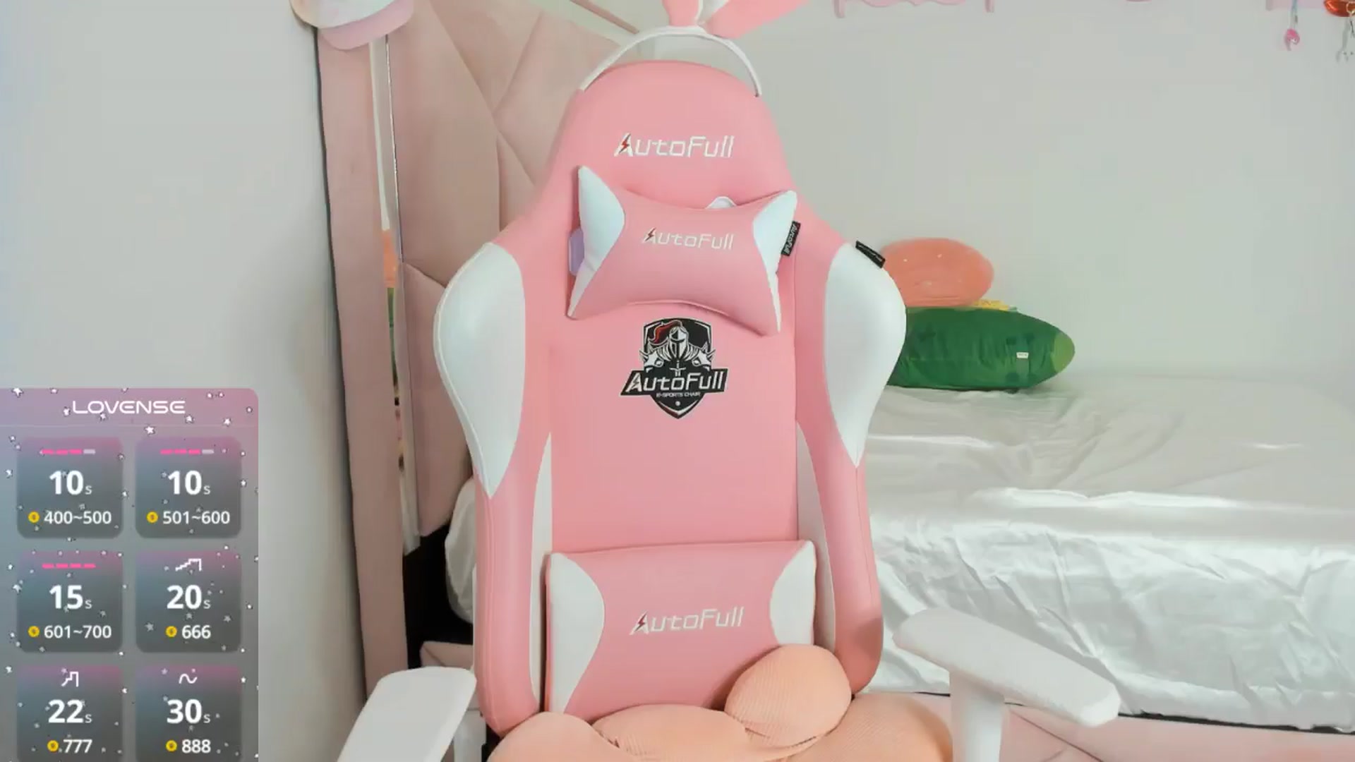 Gallery image thumbnail from Cherrycute666's myfreecams stream on, 10/16/2024, 06:04 image 18 of 20
