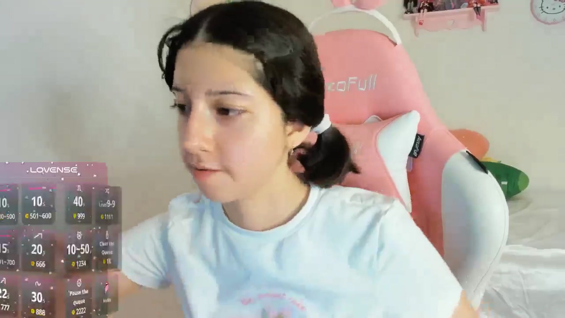 Gallery image thumbnail from Cherrycute666's myfreecams stream on, 10/16/2024, 07:49 image 17 of 20