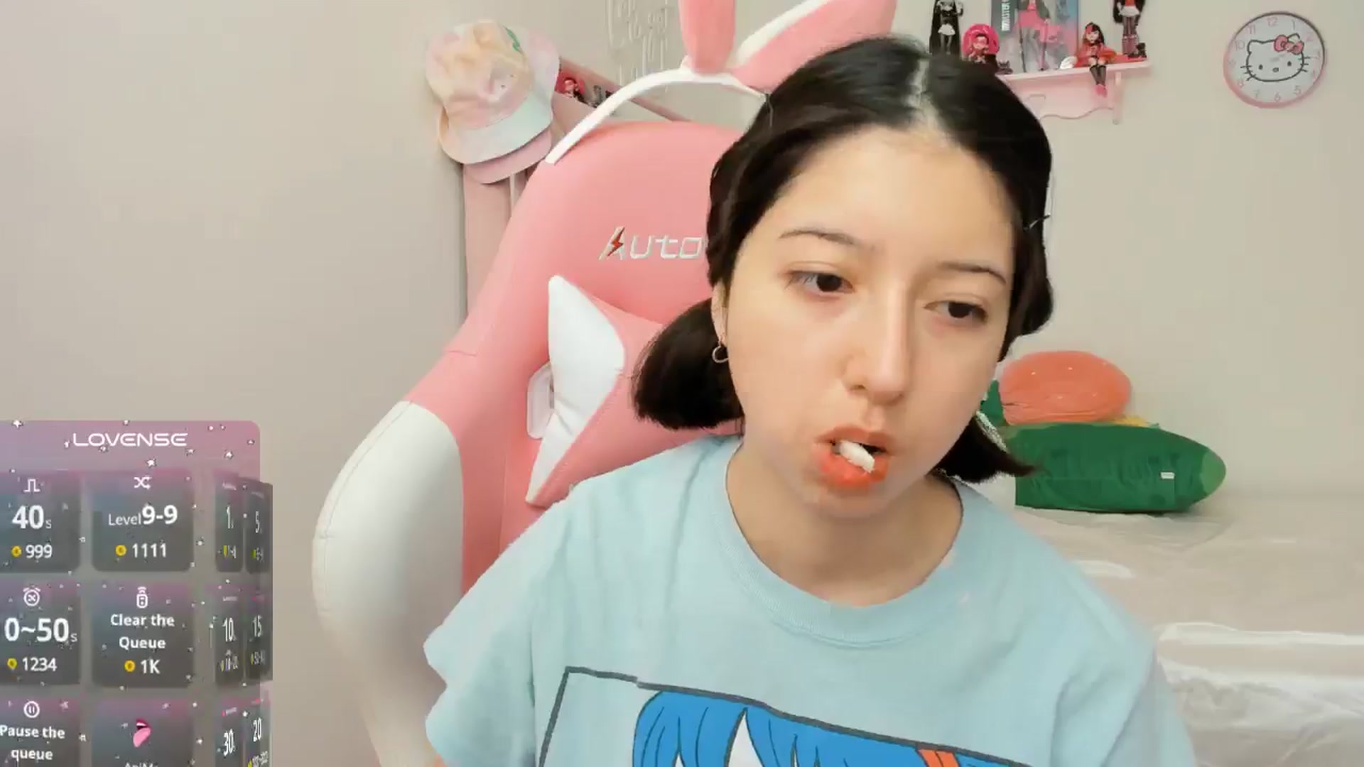 Gallery image thumbnail from Cherrycute666's myfreecams stream on, 10/17/2024, 20:19 image 3 of 20