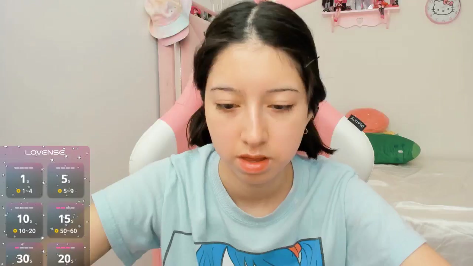 Gallery image thumbnail from Cherrycute666's myfreecams stream on, 10/17/2024, 20:19 image 13 of 20