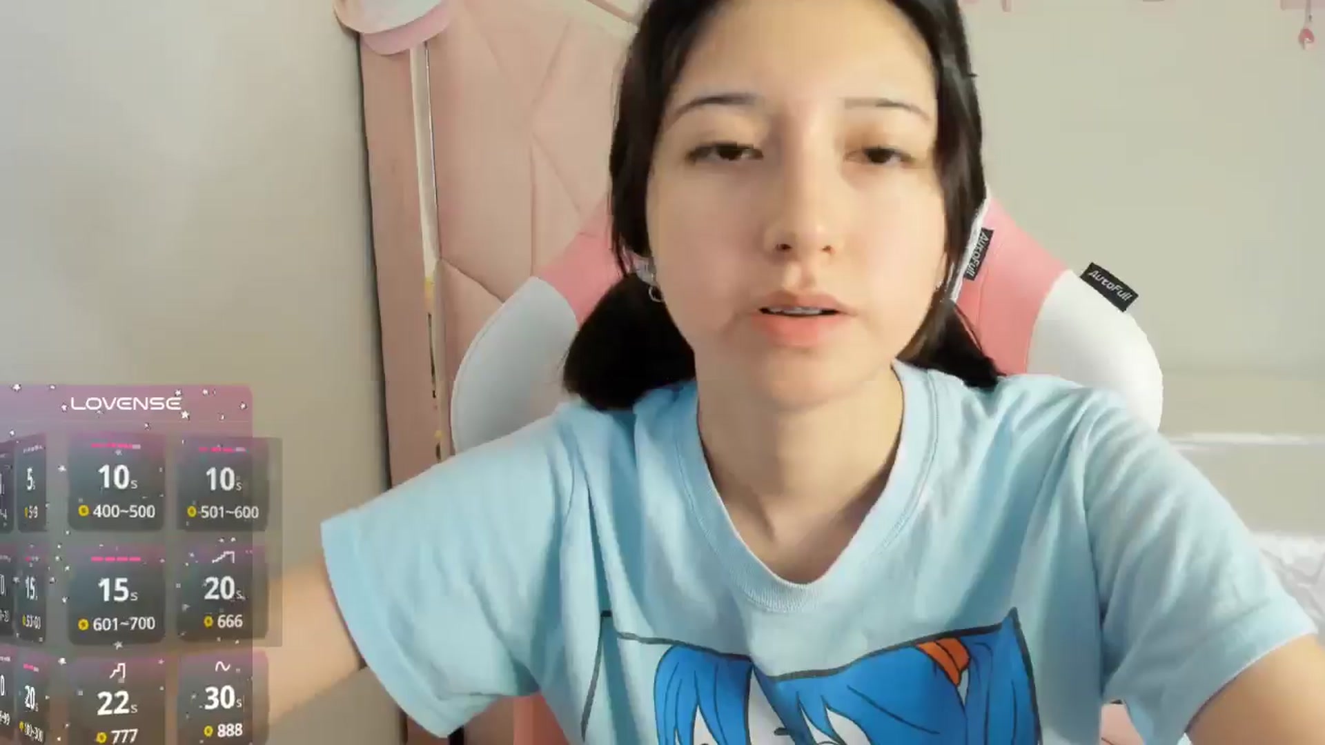 Gallery image thumbnail from Cherrycute666's myfreecams stream on, 10/18/2024, 04:56 image 12 of 20