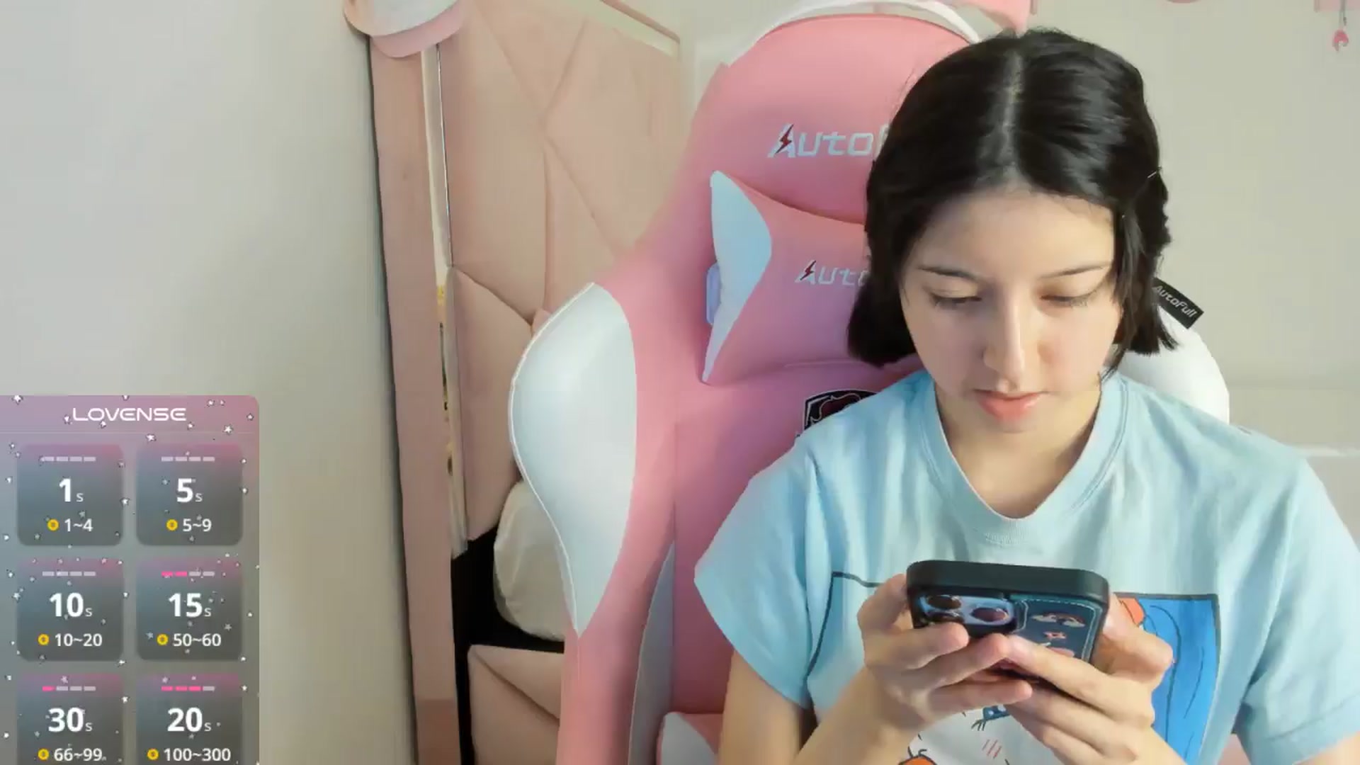 Gallery image thumbnail from Cherrycute666's myfreecams stream on, 10/18/2024, 04:56 image 10 of 20