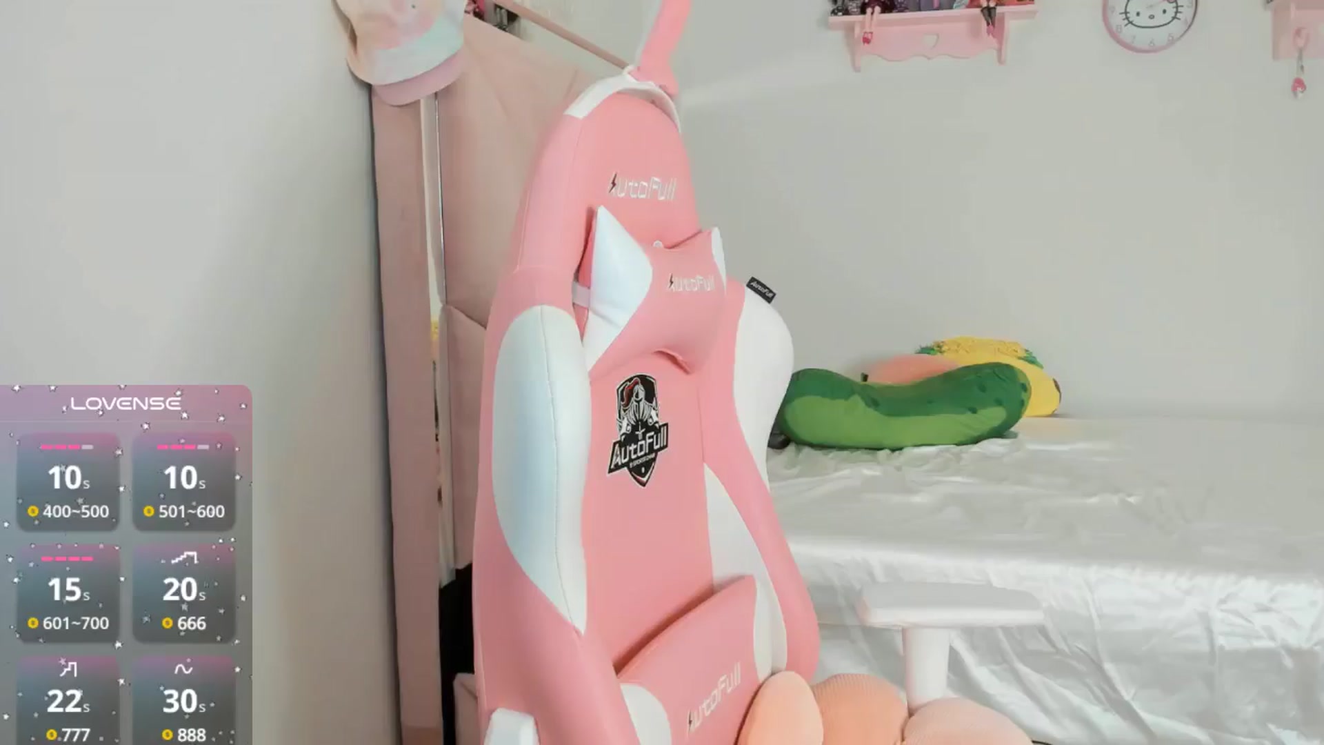 Gallery image thumbnail from Cherrycute666's myfreecams stream on, 10/18/2024, 06:43 image 4 of 20