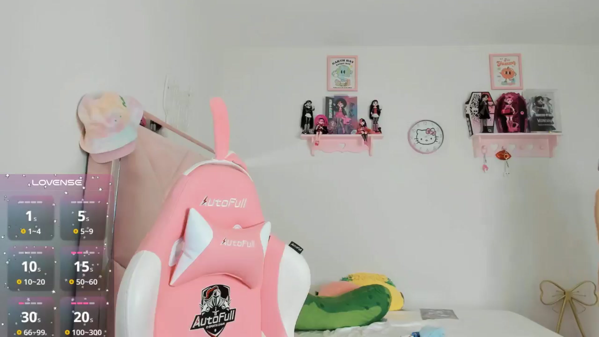 Gallery image thumbnail from Cherrycute666's myfreecams stream on, 10/18/2024, 08:24 image 18 of 20