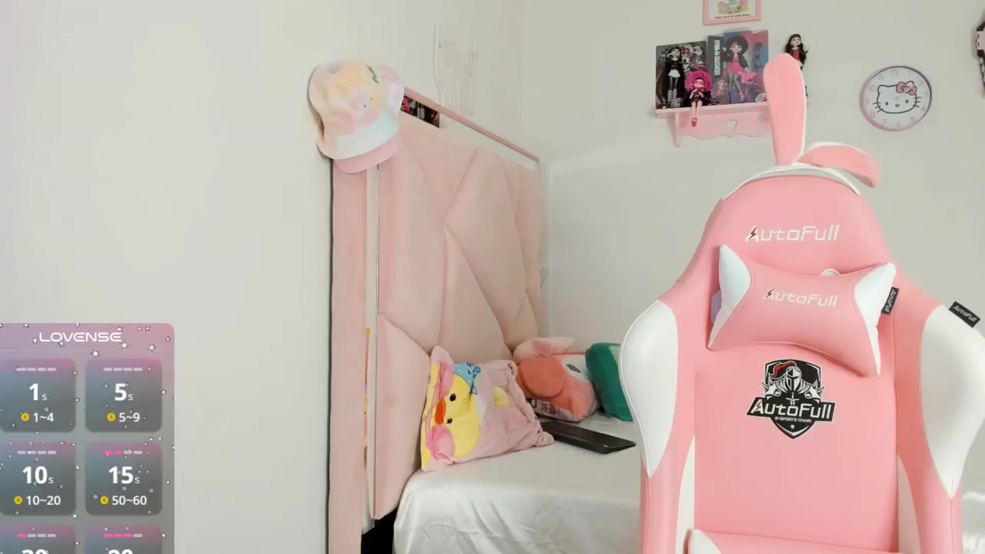 Gallery image thumbnail from Cherrycute666's myfreecams stream on, 10/19/2024, 03:10 image 13 of 20