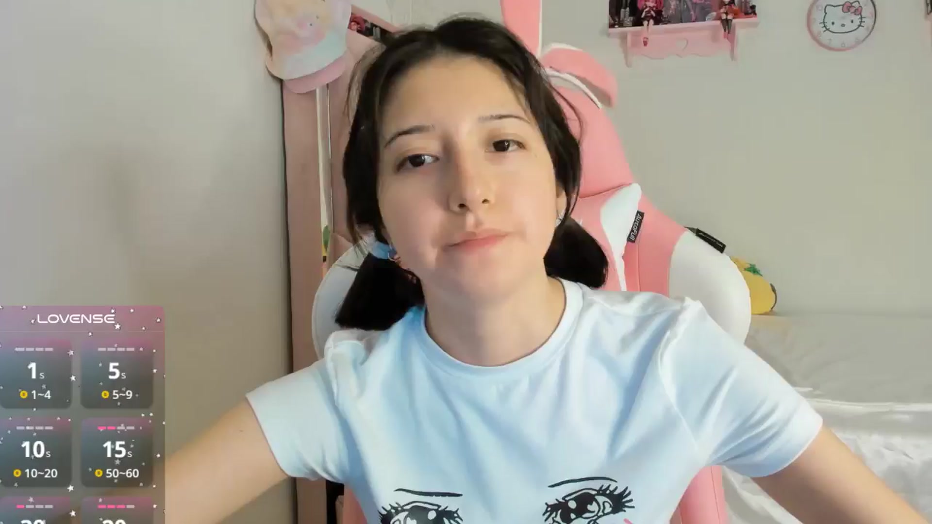 Gallery image thumbnail from Cherrycute666's myfreecams stream on, 10/19/2024, 07:32 image 19 of 20