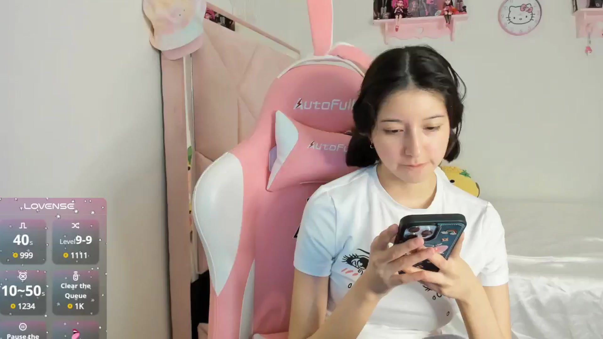 Gallery image thumbnail from Cherrycute666's myfreecams stream on, 10/19/2024, 07:32 image 18 of 20