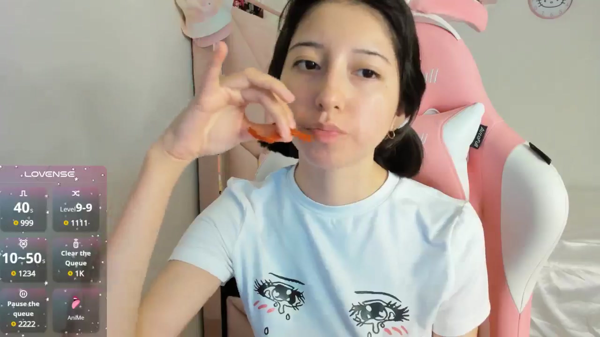 Gallery image thumbnail from Cherrycute666's myfreecams stream on, 10/19/2024, 09:36 image 7 of 20