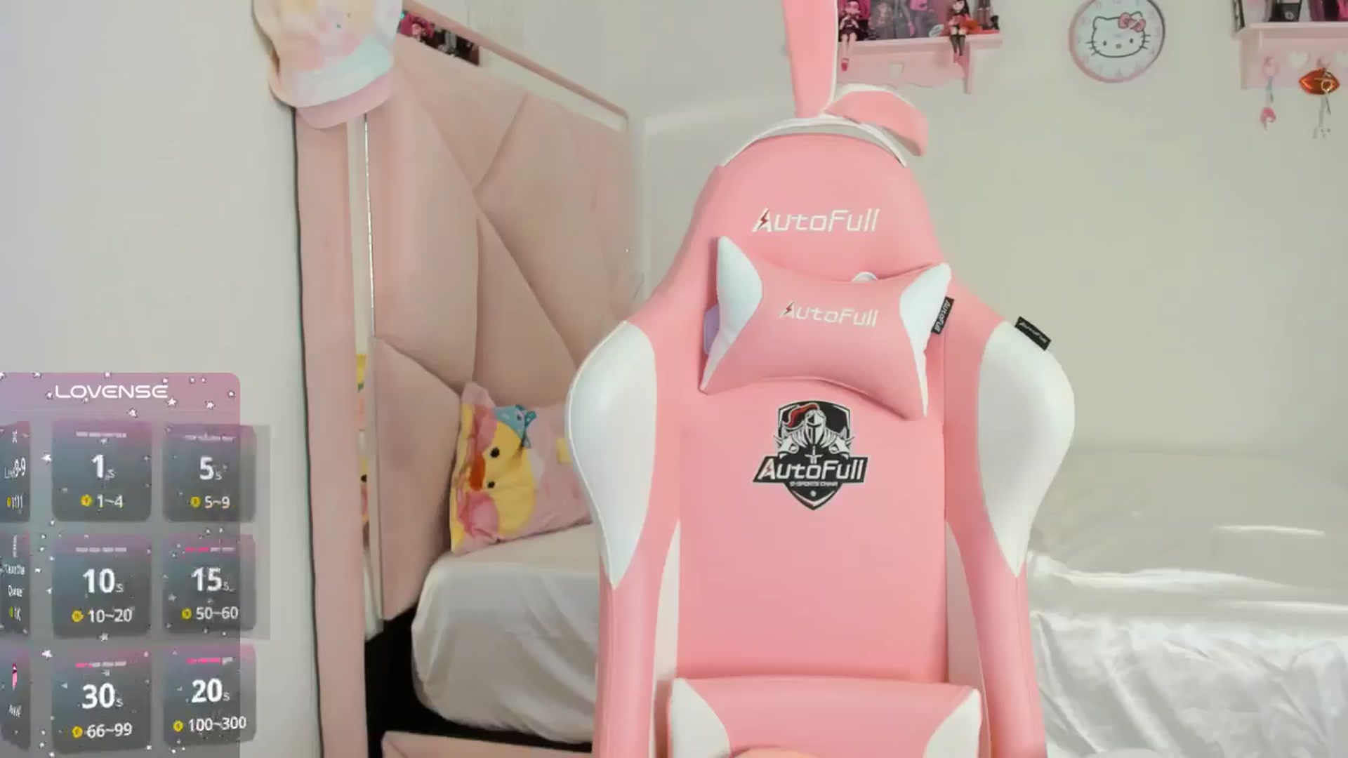 Gallery image thumbnail from Cherrycute666's myfreecams stream on, 10/19/2024, 14:26 image 10 of 20