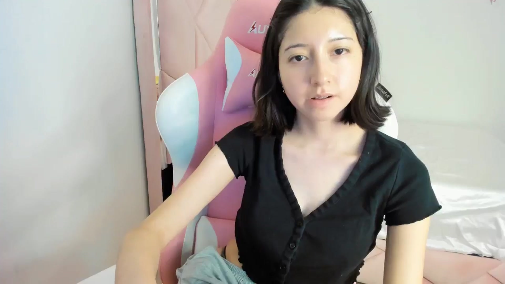 Gallery image thumbnail from Cherrycute666's myfreecams stream on, 10/20/2024, 03:15 image 9 of 20