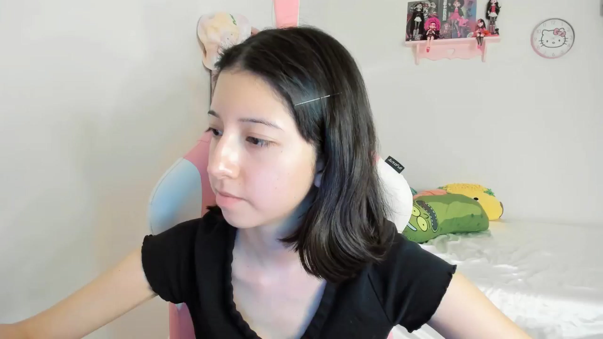 Gallery image thumbnail from Cherrycute666's myfreecams stream on, 10/20/2024, 03:15 image 7 of 20