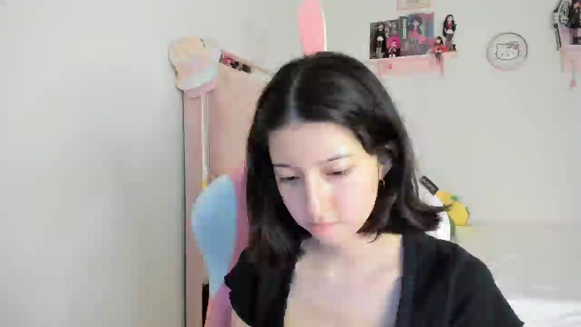Gallery image thumbnail from Cherrycute666's myfreecams stream on, 10/20/2024, 03:15 image 20 of 20