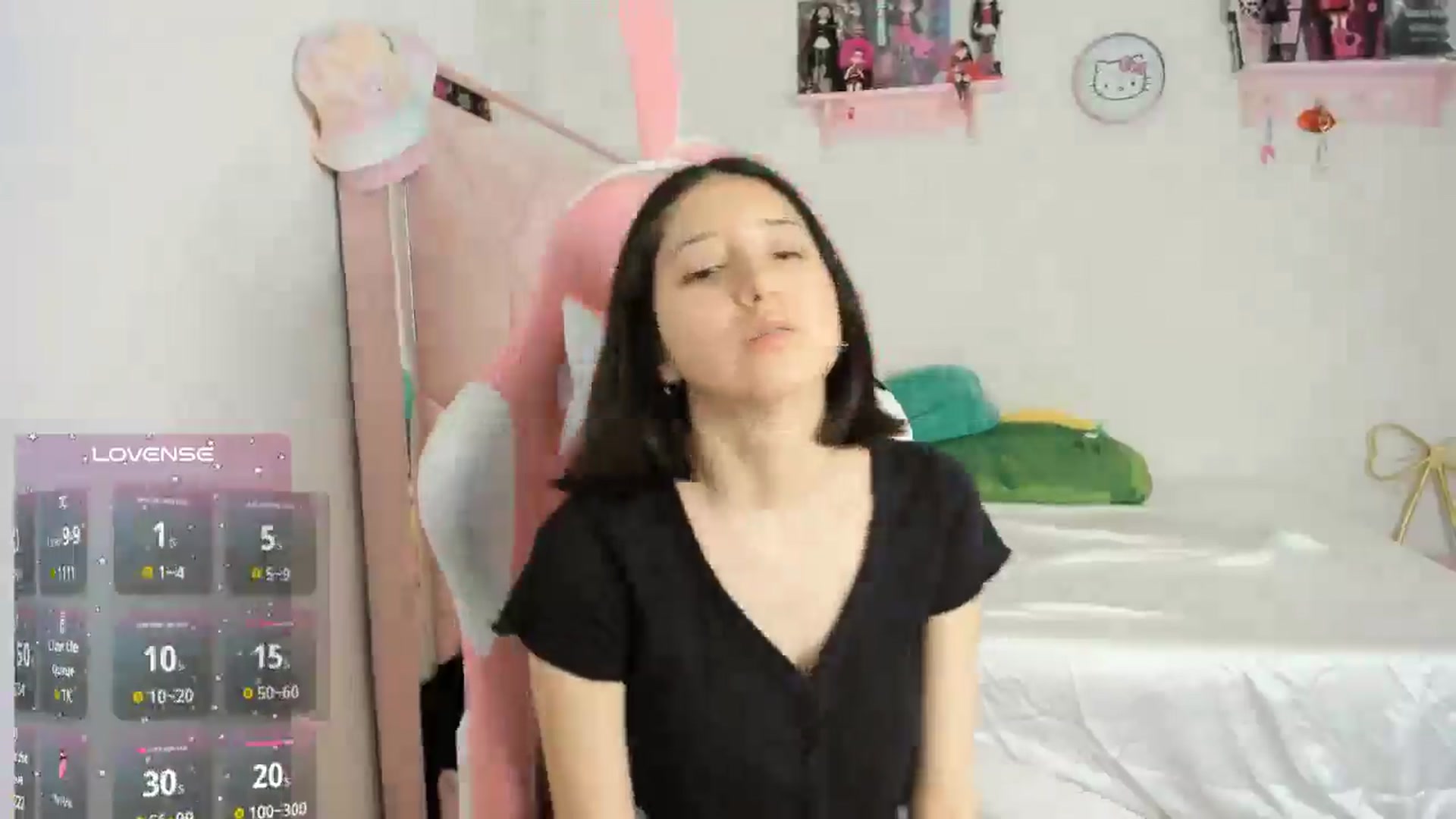 Gallery image thumbnail from Cherrycute666's myfreecams stream on, 10/20/2024, 08:32 image 14 of 20