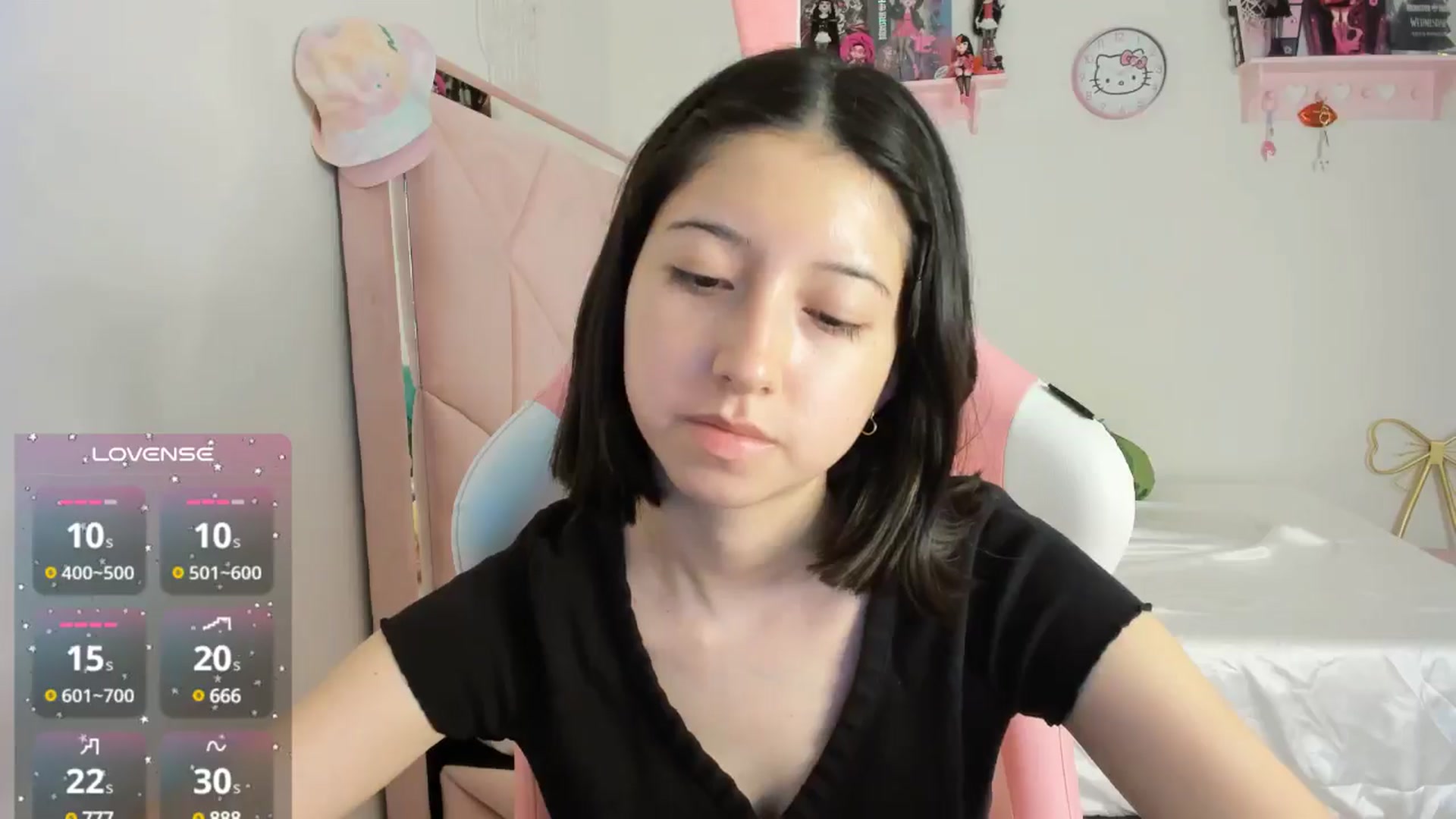 Gallery image thumbnail from Cherrycute666's myfreecams stream on, 10/20/2024, 08:32 image 15 of 20