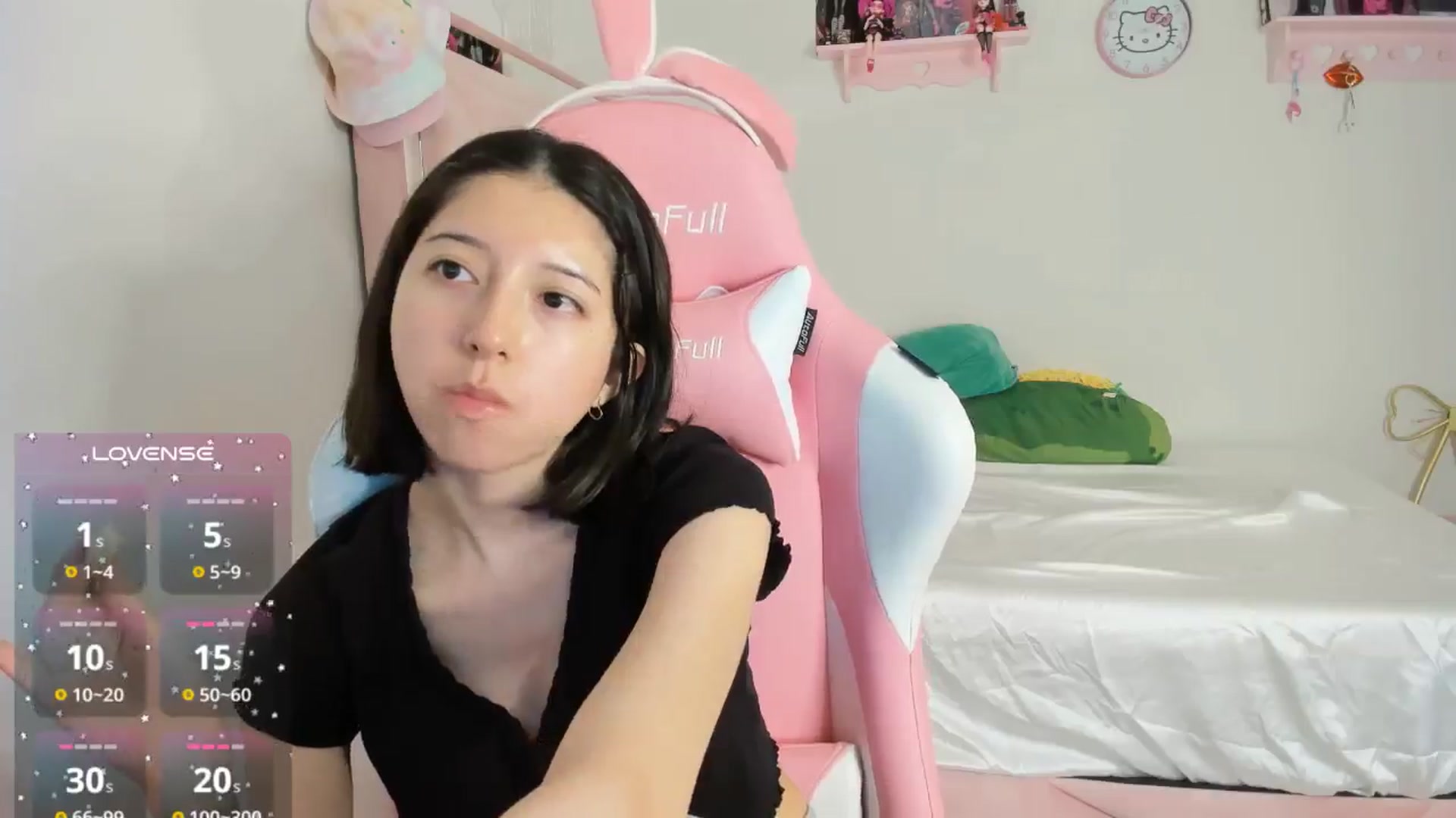 Gallery image thumbnail from Cherrycute666's myfreecams stream on, 10/20/2024, 08:32 image 6 of 20