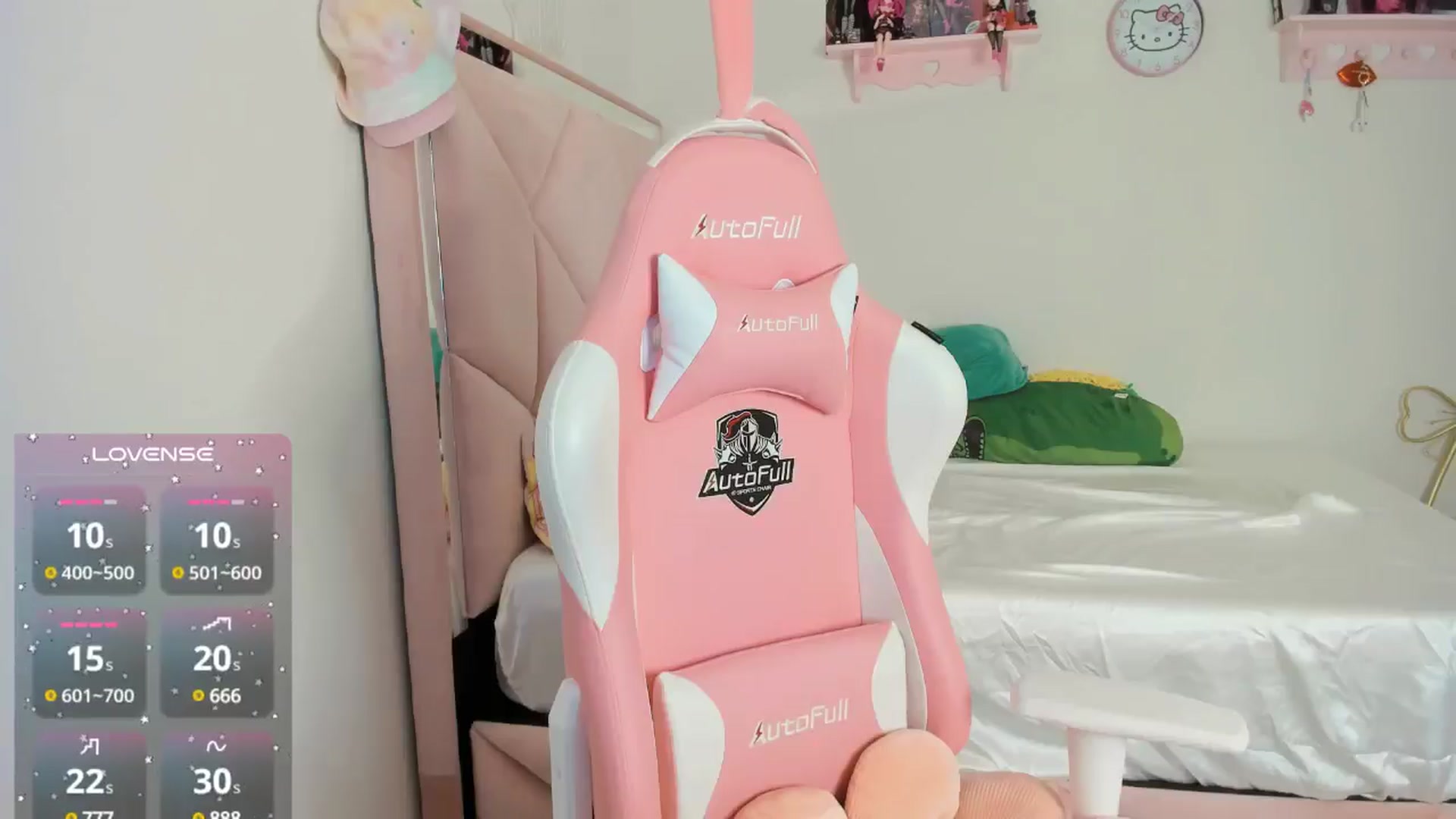 Gallery image thumbnail from Cherrycute666's myfreecams stream on, 10/20/2024, 08:32 image 8 of 20