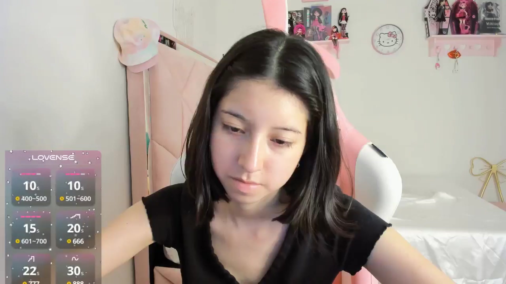 Gallery image thumbnail from Cherrycute666's myfreecams stream on, 10/20/2024, 09:29 image 12 of 20
