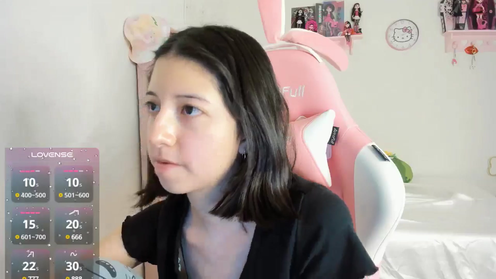 Gallery image thumbnail from Cherrycute666's myfreecams stream on, 10/20/2024, 09:29 image 7 of 20