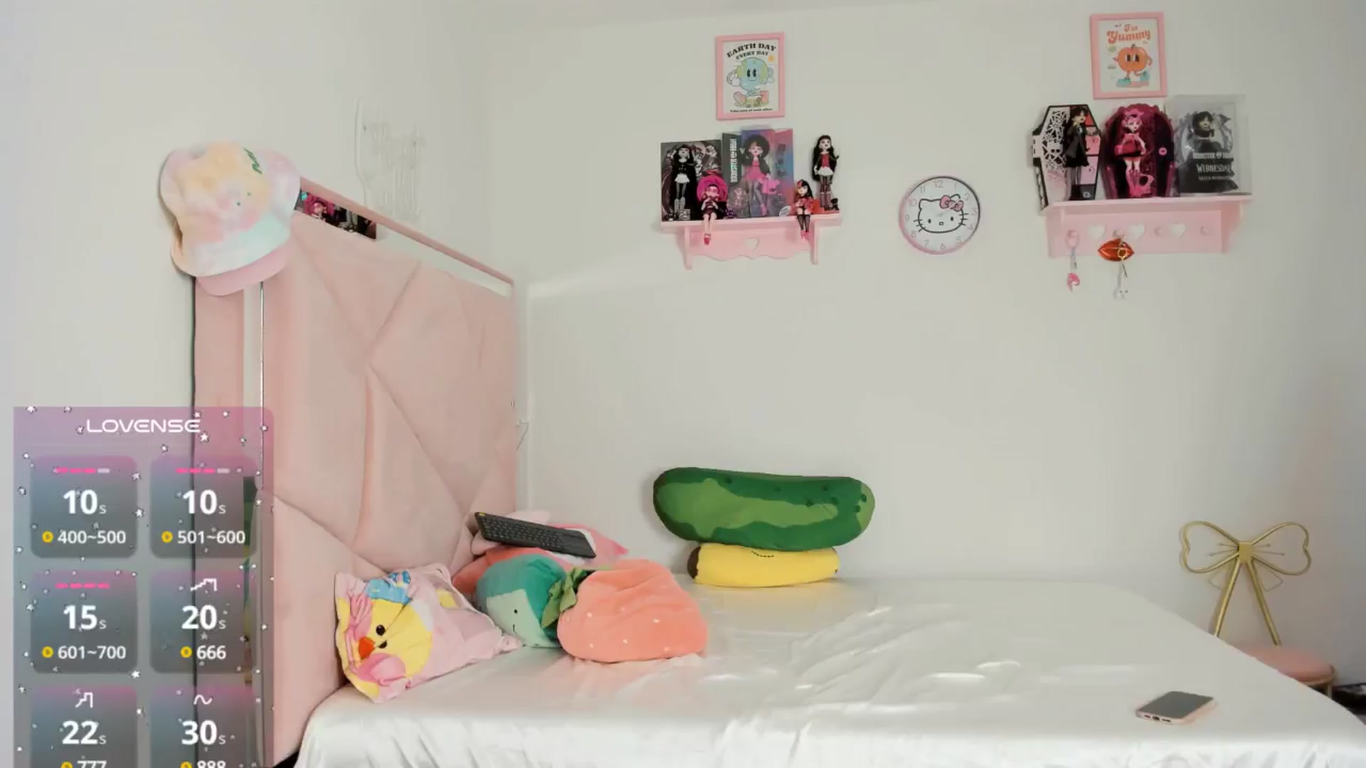 Gallery image thumbnail from Cherrycute666's myfreecams stream on, 10/20/2024, 13:15 image 6 of 20