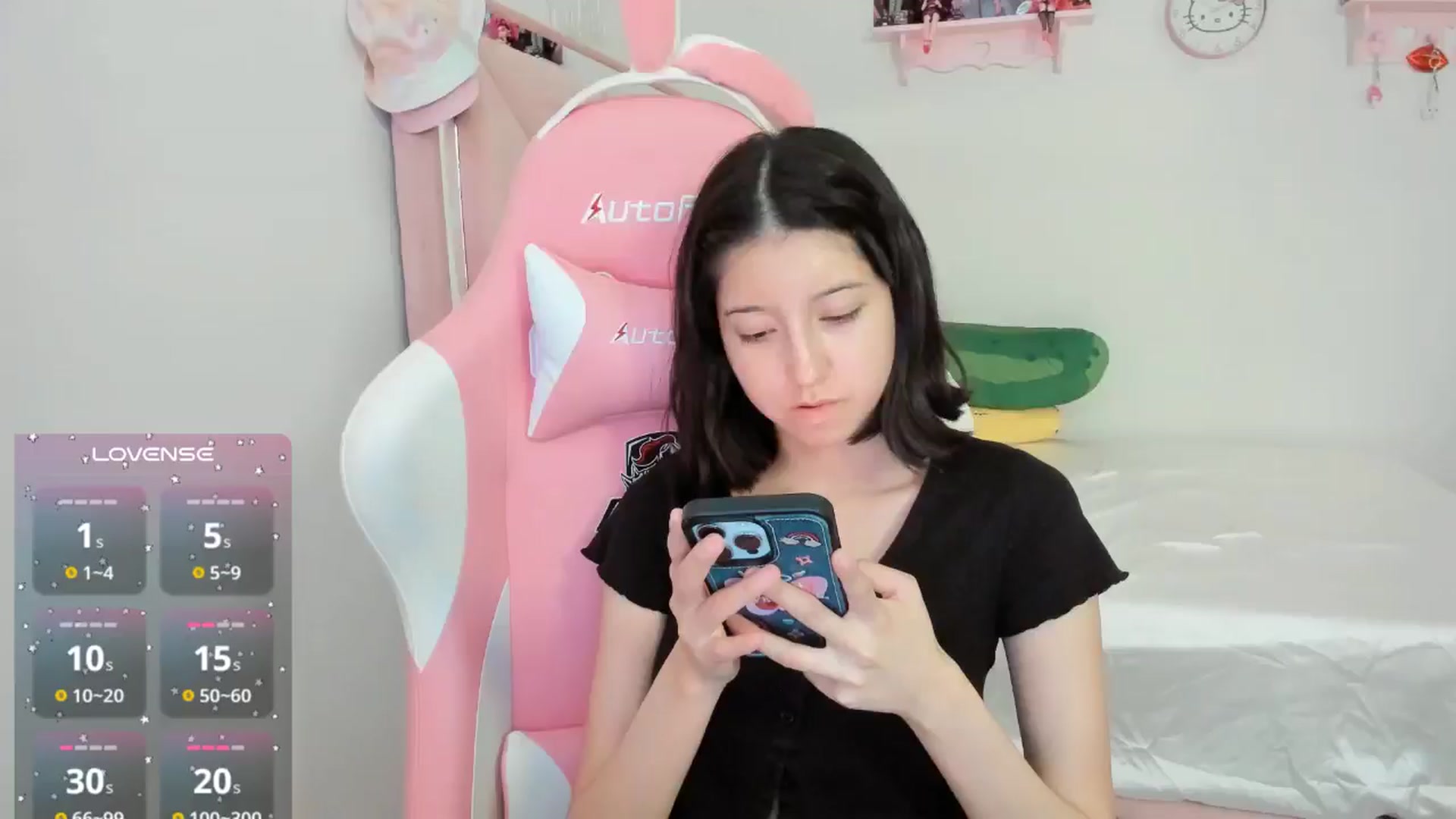 Gallery image thumbnail from Cherrycute666's myfreecams stream on, 10/20/2024, 13:15 image 16 of 20