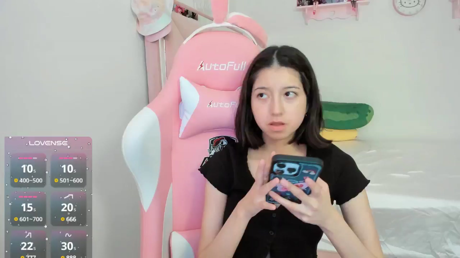Gallery image thumbnail from Cherrycute666's myfreecams stream on, 10/20/2024, 13:15 image 18 of 20