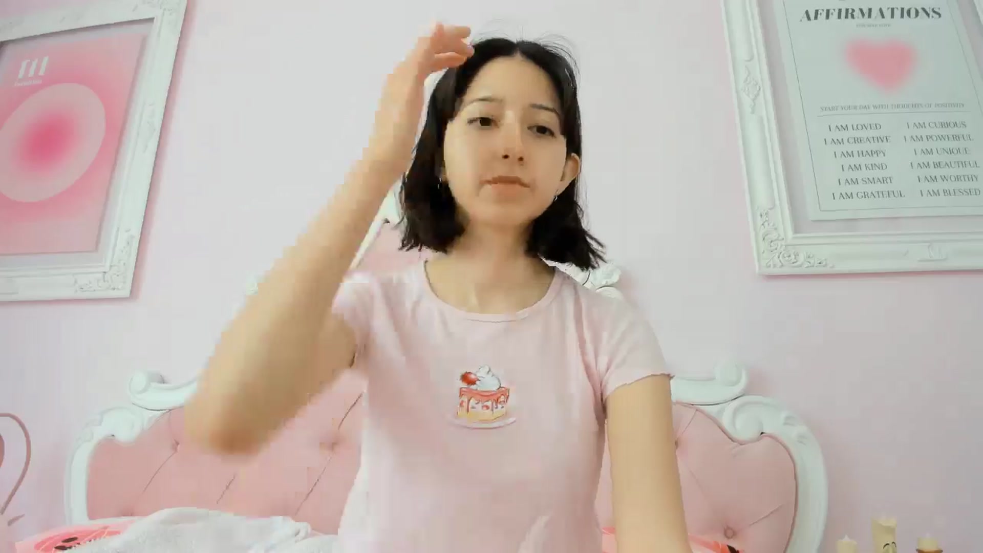 Gallery image thumbnail from Cherrycute666's myfreecams stream on, 10/20/2024, 15:23 image 10 of 20