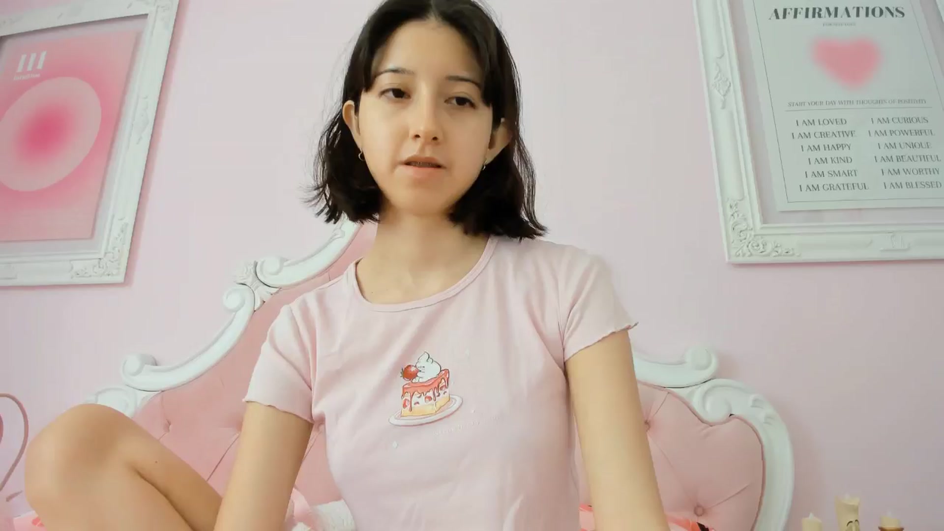 Gallery image thumbnail from Cherrycute666's myfreecams stream on, 10/20/2024, 15:23 image 16 of 20