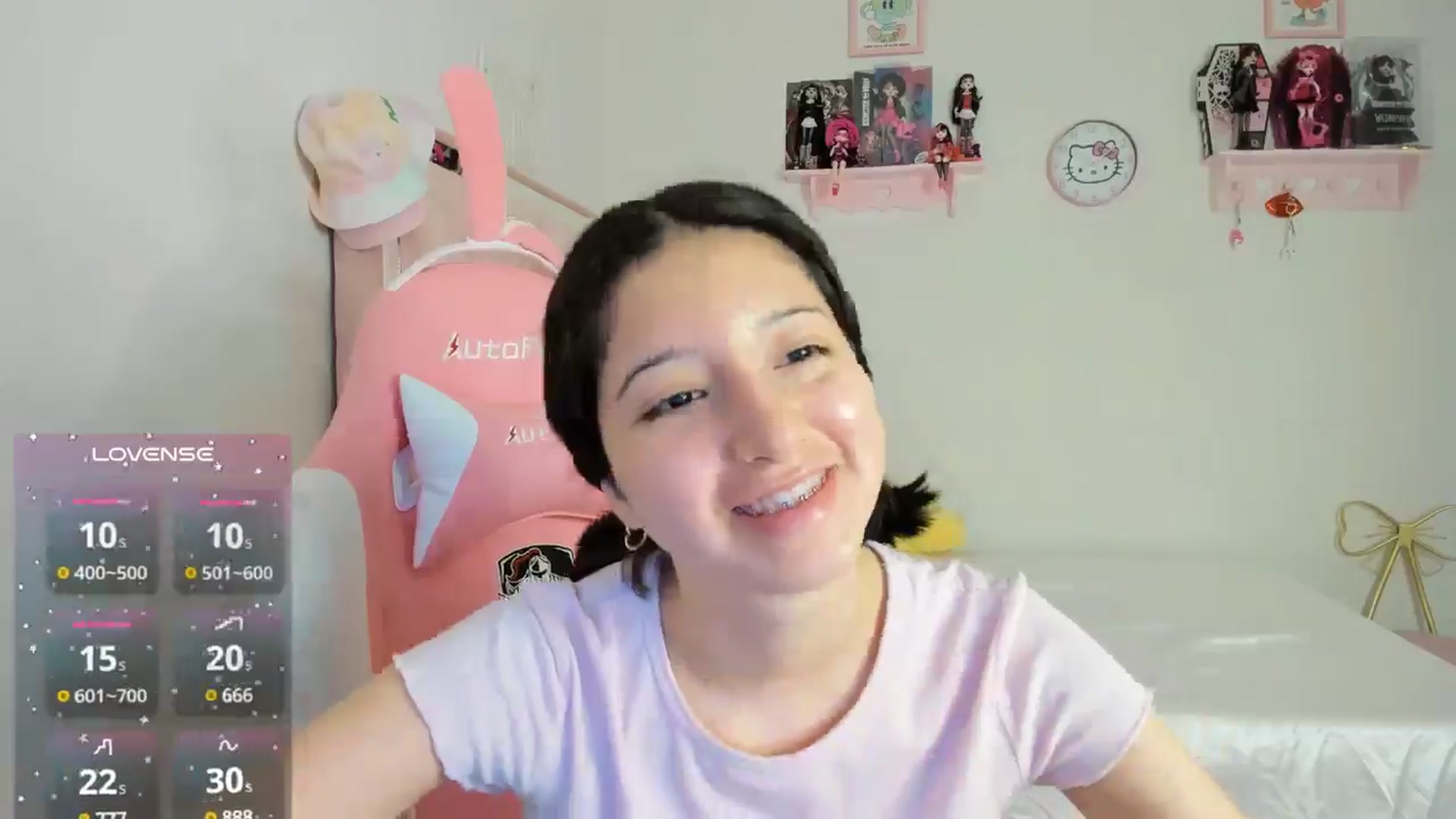 Gallery image thumbnail from Cherrycute666's myfreecams stream on, 10/21/2024, 07:30 image 2 of 20