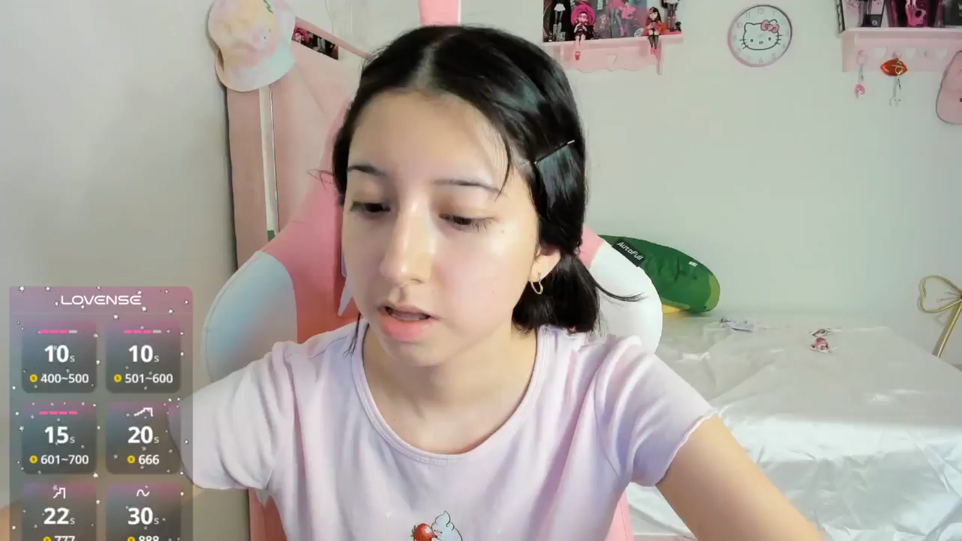 Gallery image thumbnail from Cherrycute666's myfreecams stream on, 10/21/2024, 07:30 image 19 of 20