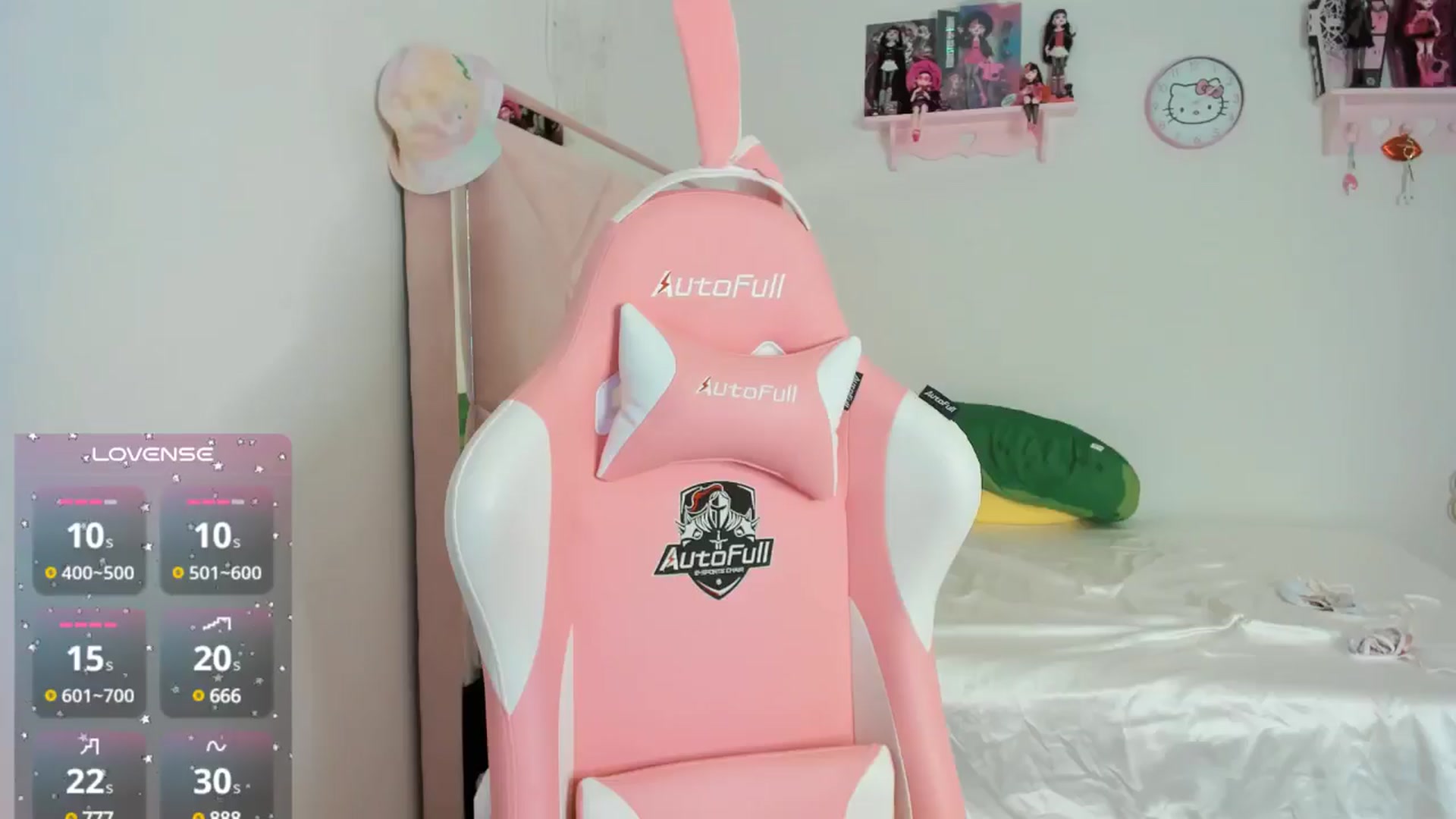 Gallery image thumbnail from Cherrycute666's myfreecams stream on, 10/21/2024, 08:12 image 9 of 20