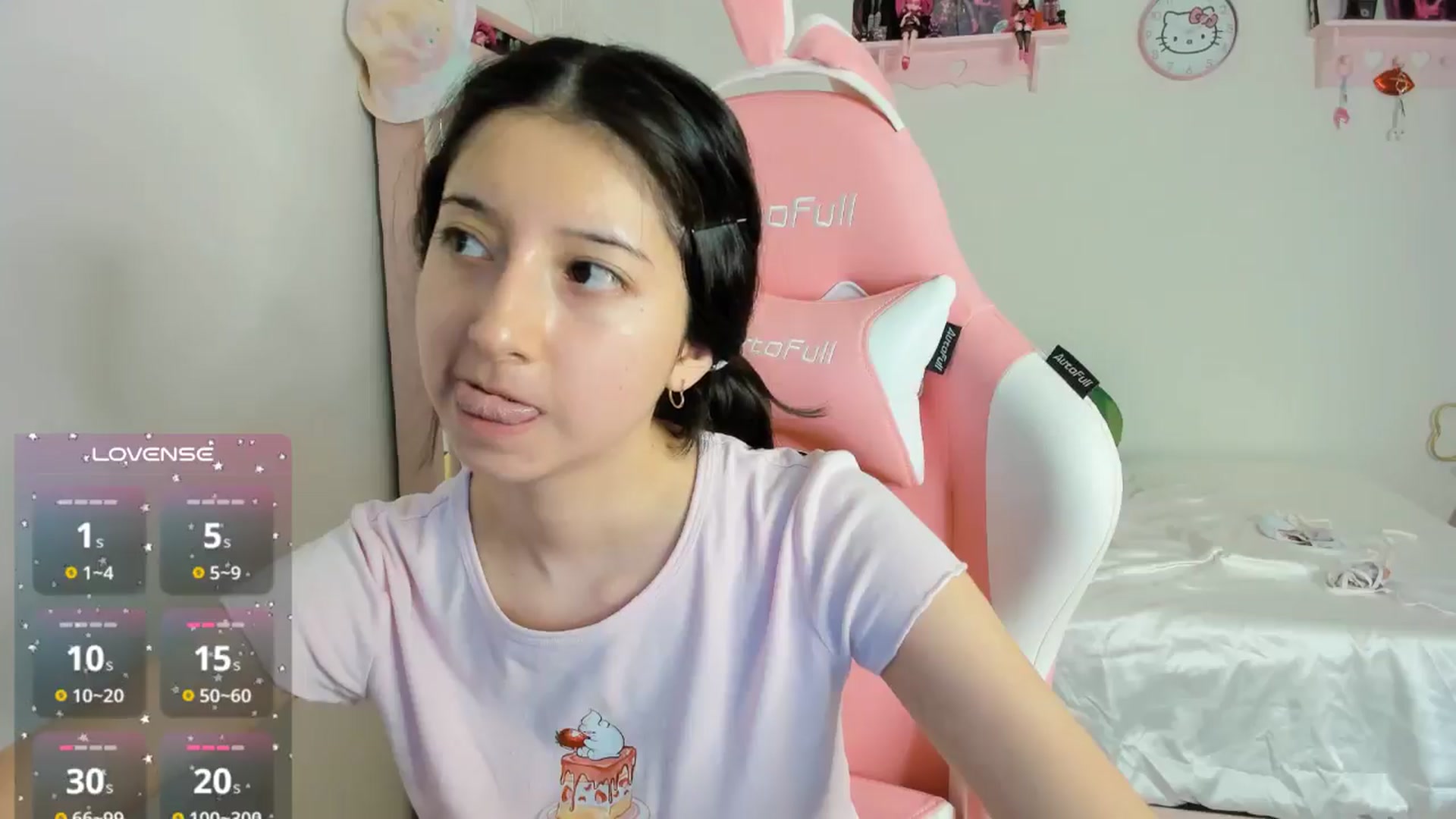 Gallery image thumbnail from Cherrycute666's myfreecams stream on, 10/21/2024, 08:12 image 8 of 20