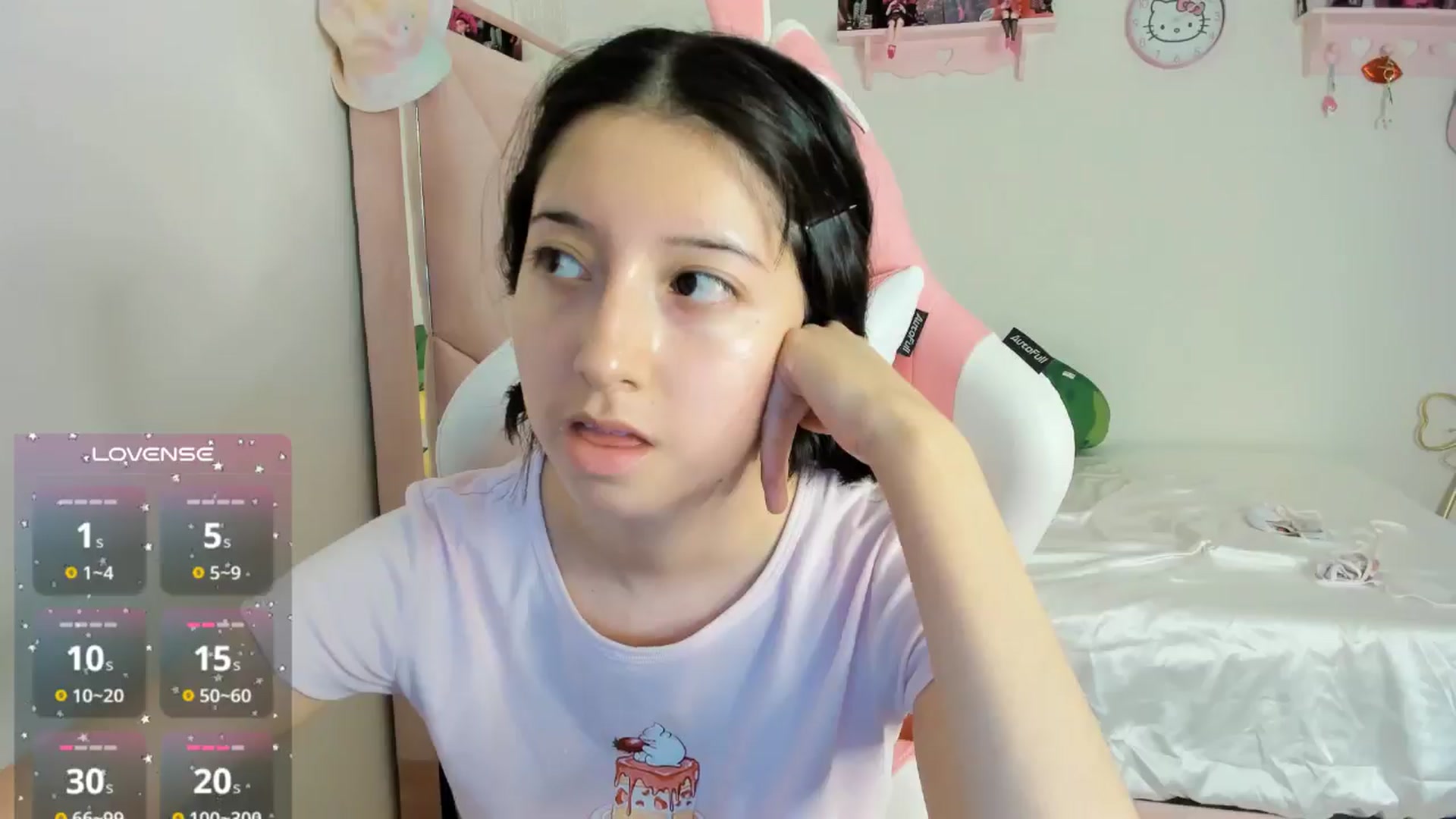 Gallery image thumbnail from Cherrycute666's myfreecams stream on, 10/21/2024, 08:12 image 3 of 20