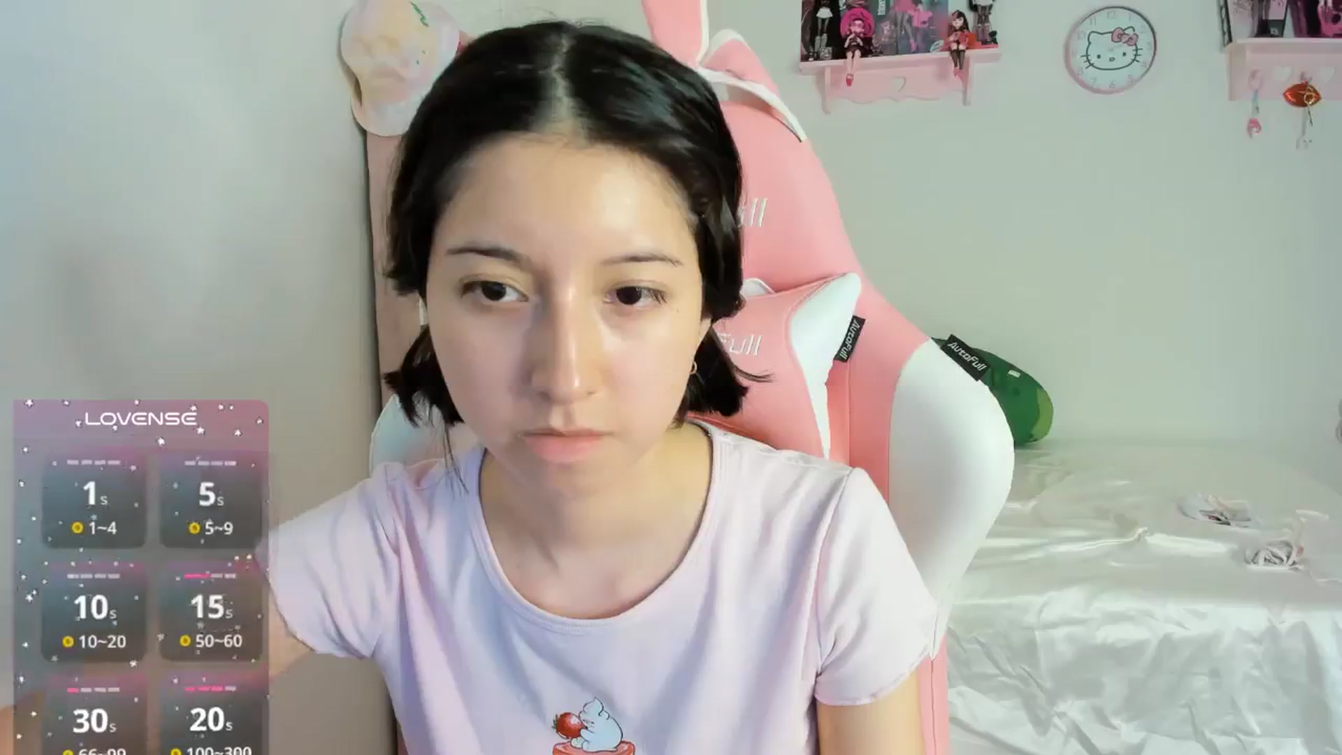Gallery image thumbnail from Cherrycute666's myfreecams stream on, 10/21/2024, 08:12 image 15 of 20
