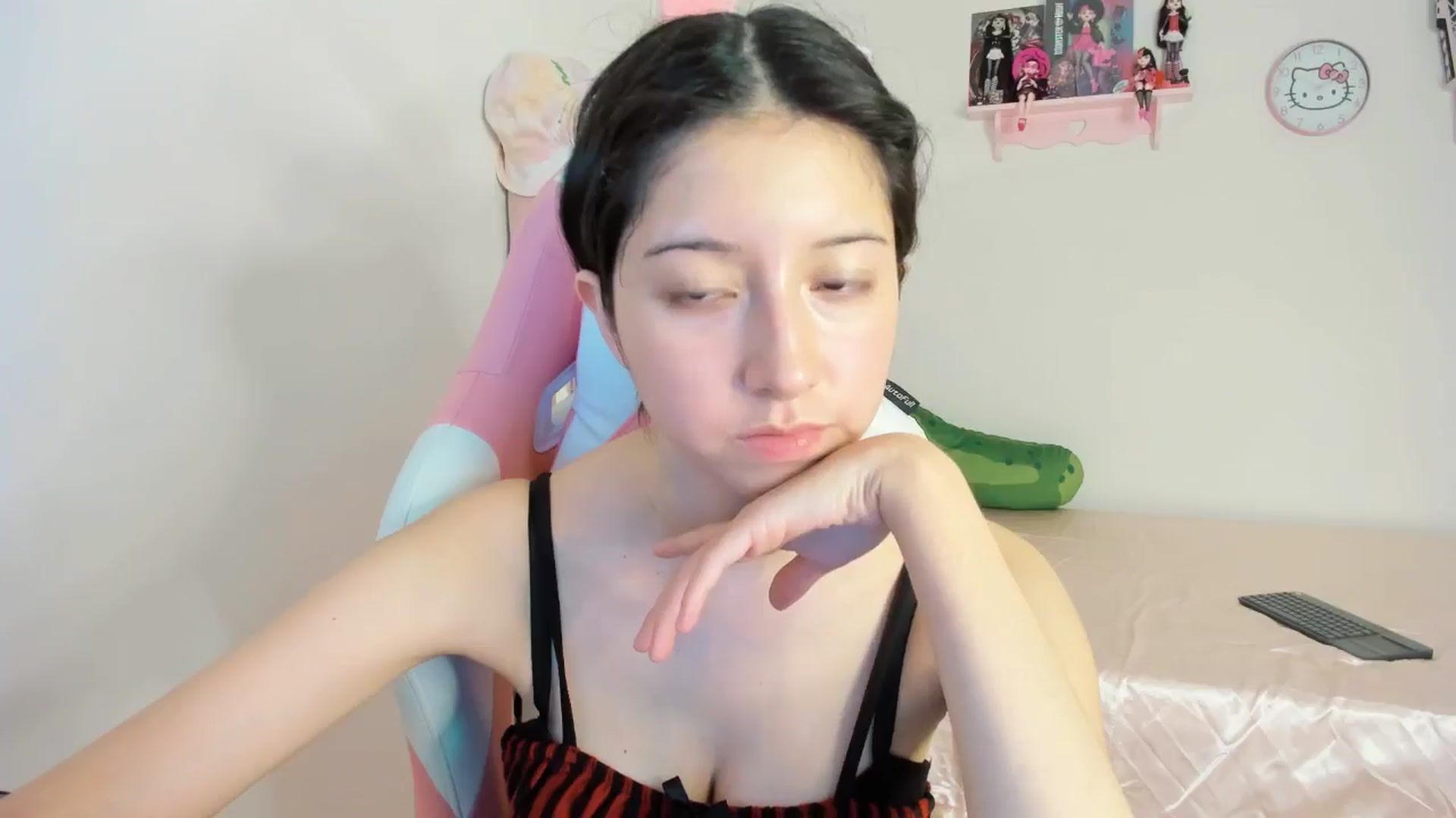 Gallery image thumbnail from Cherrycute666's myfreecams stream on, 10/22/2024, 07:41 image 3 of 20