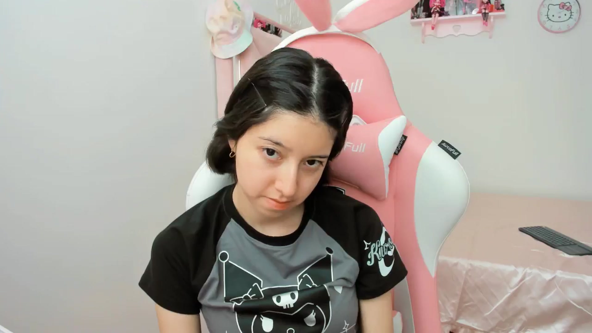 Gallery image thumbnail from Cherrycute666's myfreecams stream on, 10/22/2024, 18:47 image 12 of 20