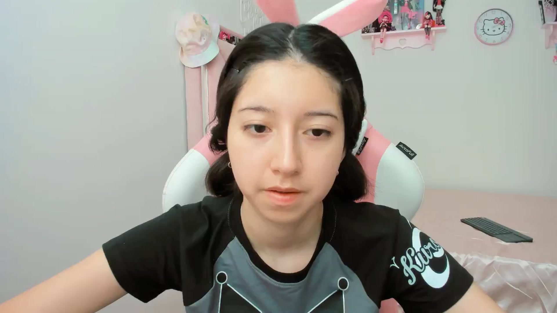 Gallery image thumbnail from Cherrycute666's myfreecams stream on, 10/22/2024, 18:47 image 14 of 20