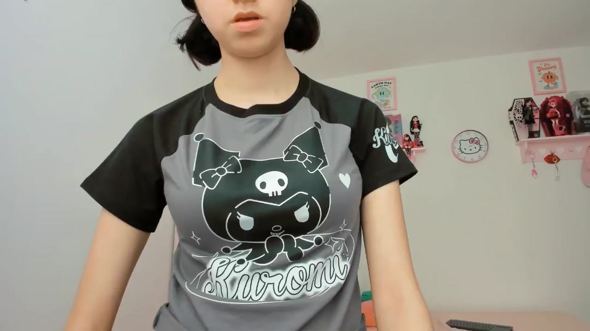 Gallery image thumbnail from Cherrycute666's myfreecams stream on, 10/22/2024, 20:14 image 3 of 20