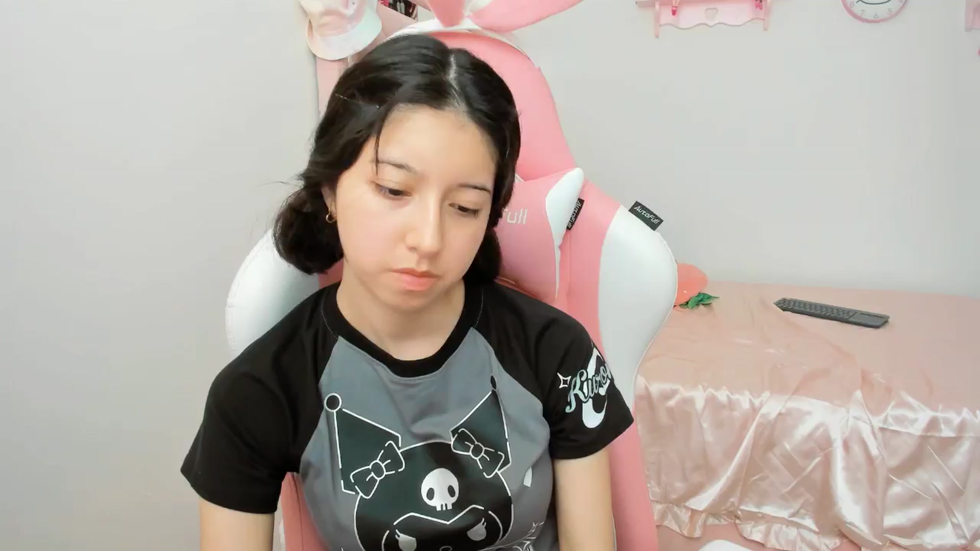 Gallery image thumbnail from Cherrycute666's myfreecams stream on, 10/22/2024, 22:10 image 14 of 20