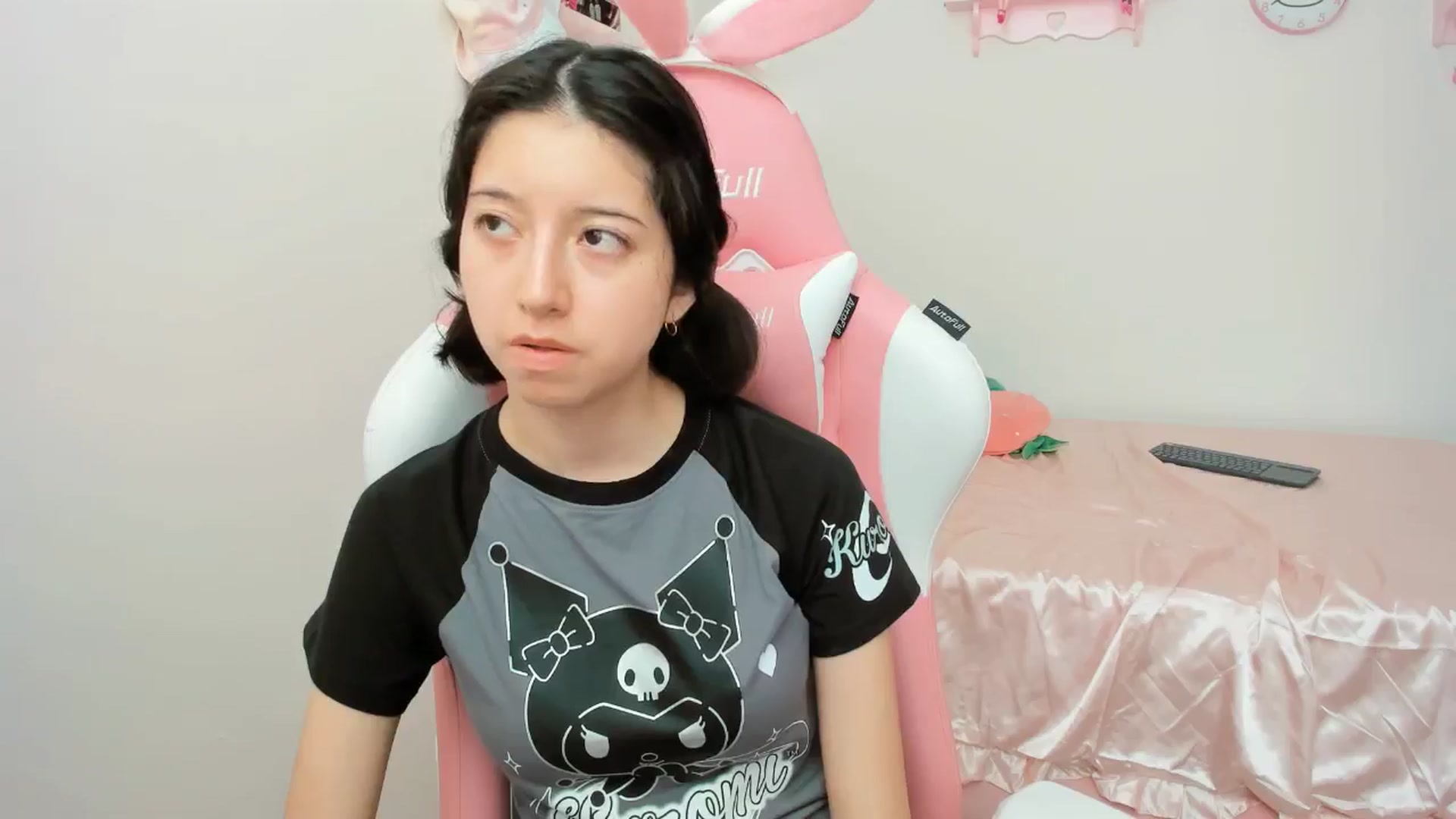 Gallery image thumbnail from Cherrycute666's myfreecams stream on, 10/22/2024, 22:10 image 11 of 20