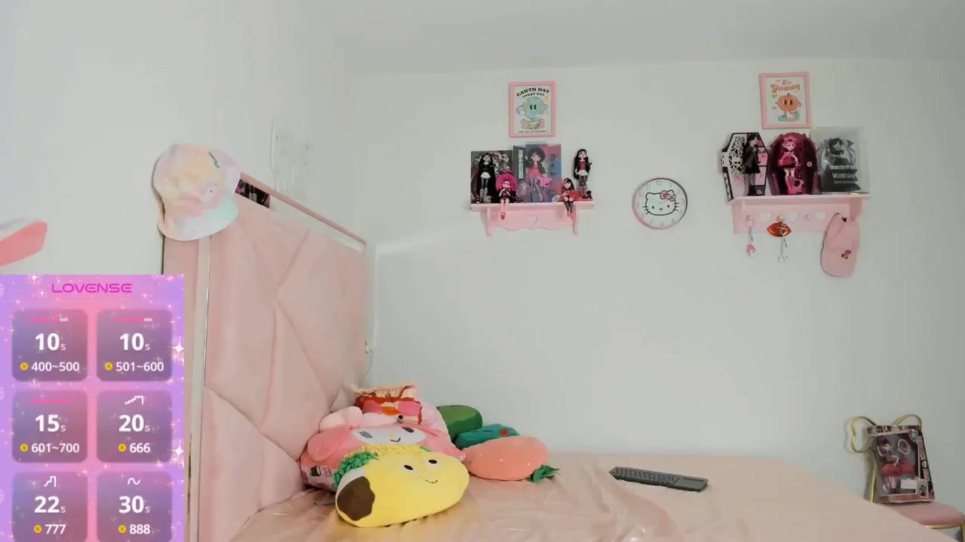 Gallery image thumbnail from Cherrycute666's myfreecams stream on, 10/23/2024, 24:02 image 19 of 20