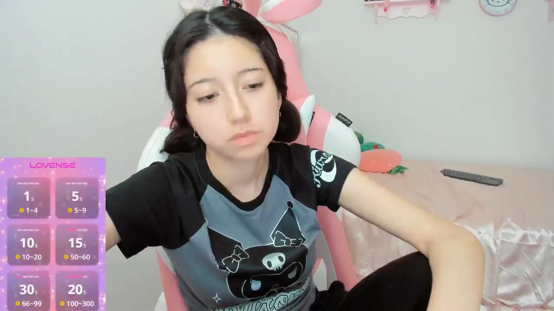 Gallery image thumbnail from Cherrycute666's myfreecams stream on, 10/23/2024, 24:02 image 7 of 20