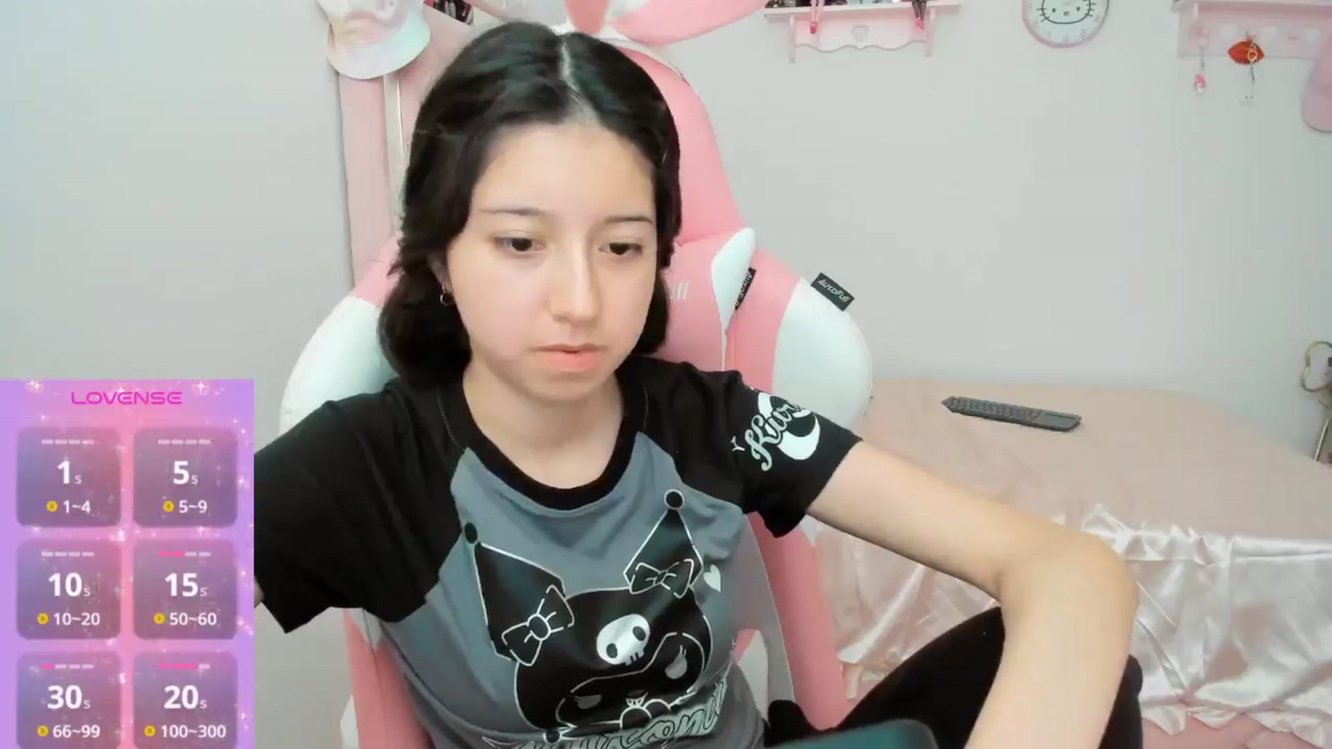 Gallery image thumbnail from Cherrycute666's myfreecams stream on, 10/23/2024, 24:02 image 3 of 20